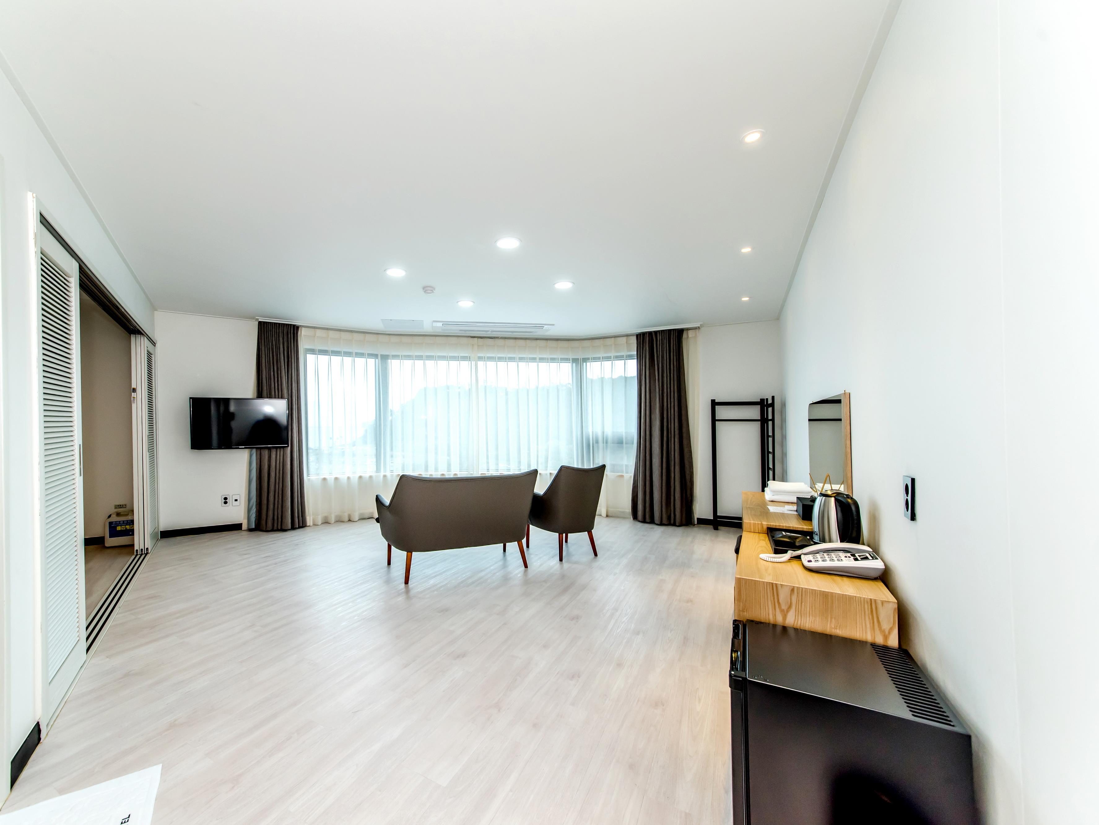 Nine Boutique Hotel