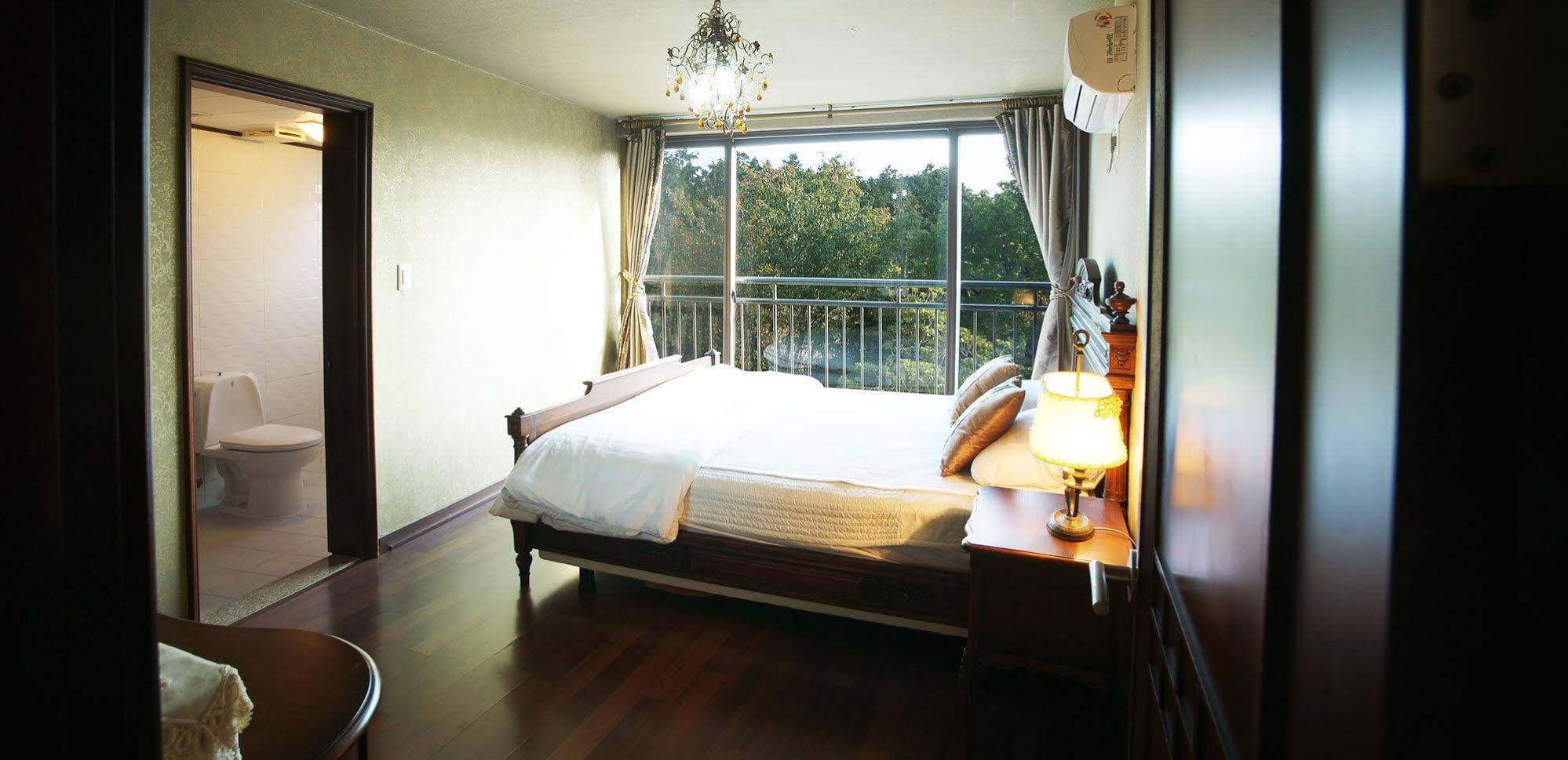 Orange Pension