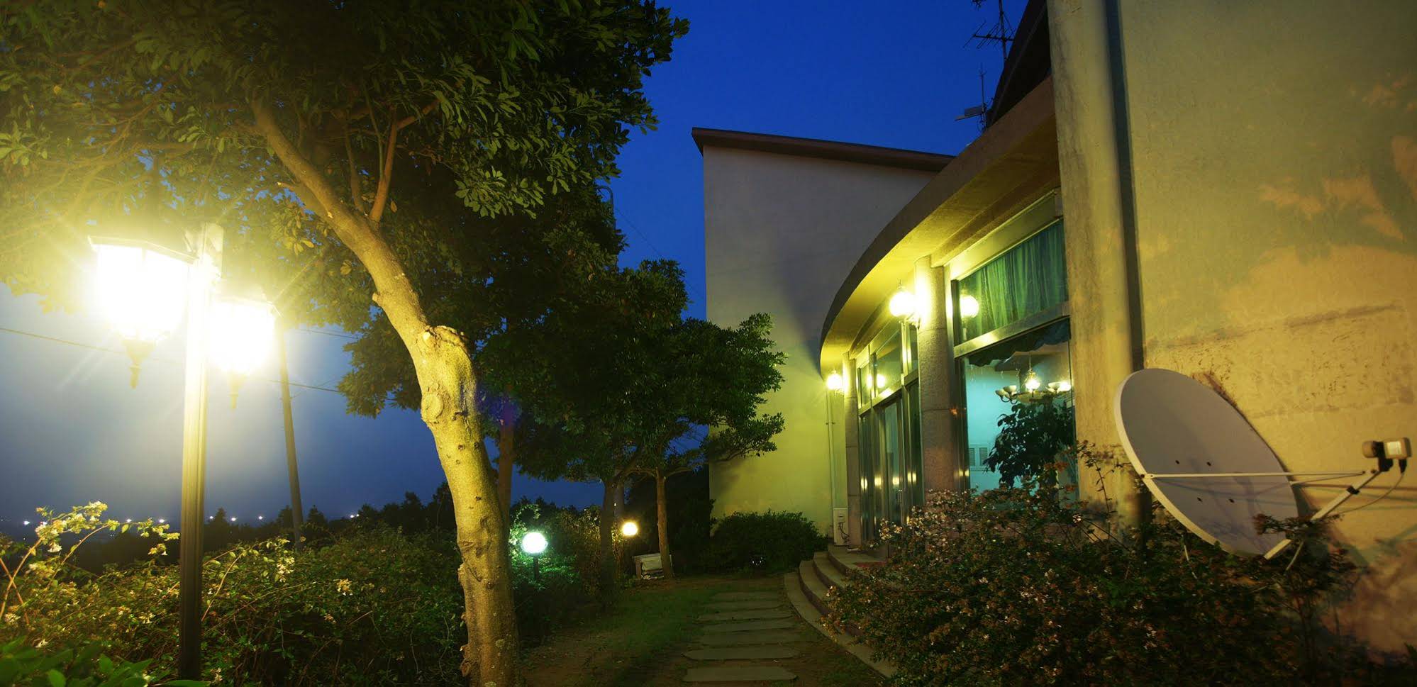Orange Pension