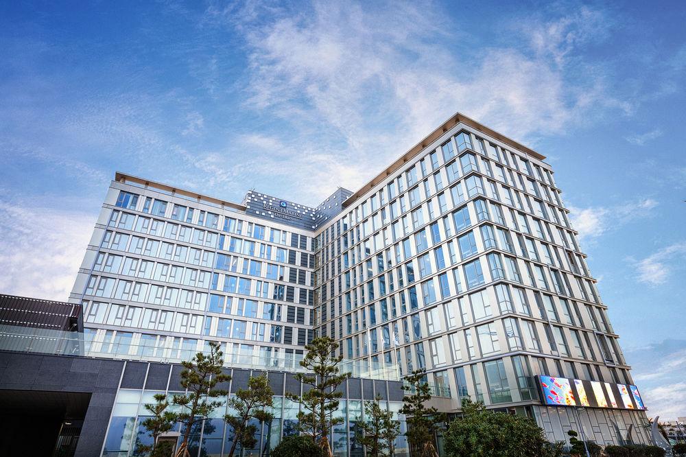 Regent Marine The Blue