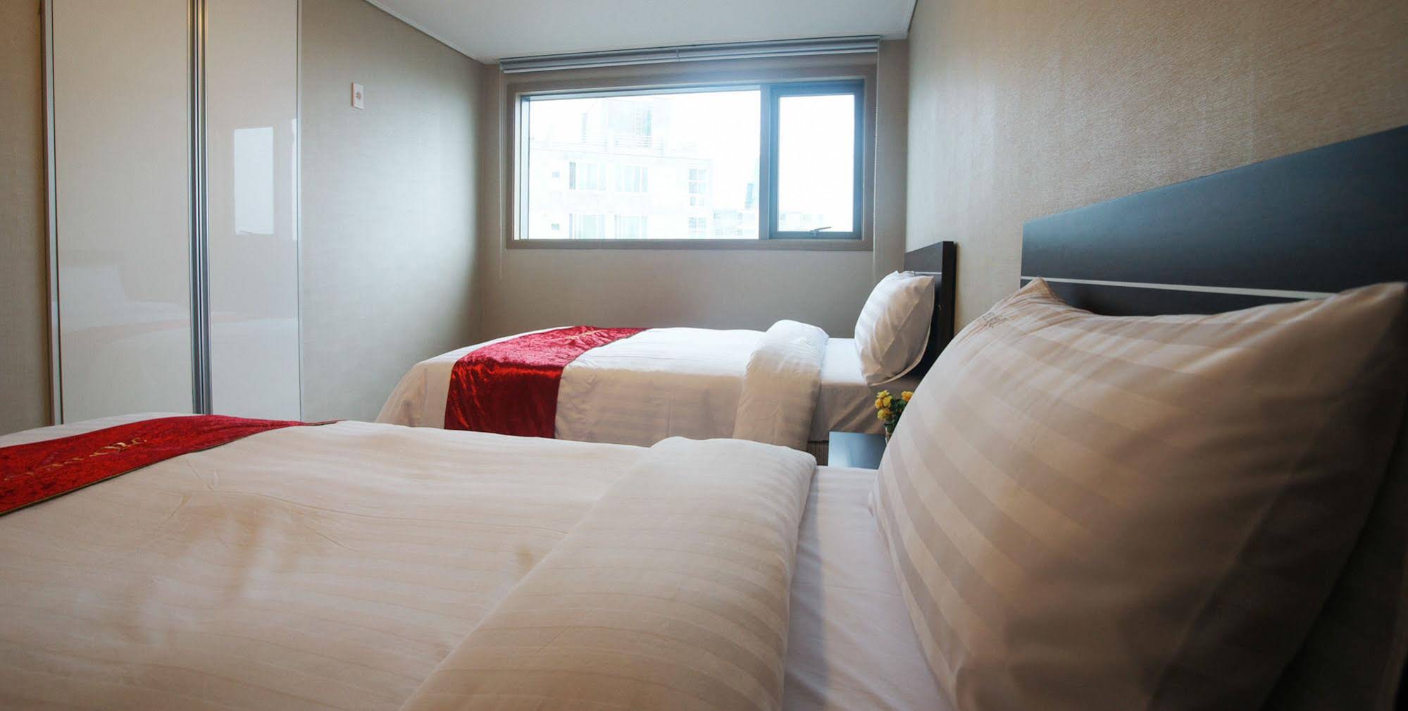 R & T Hotel