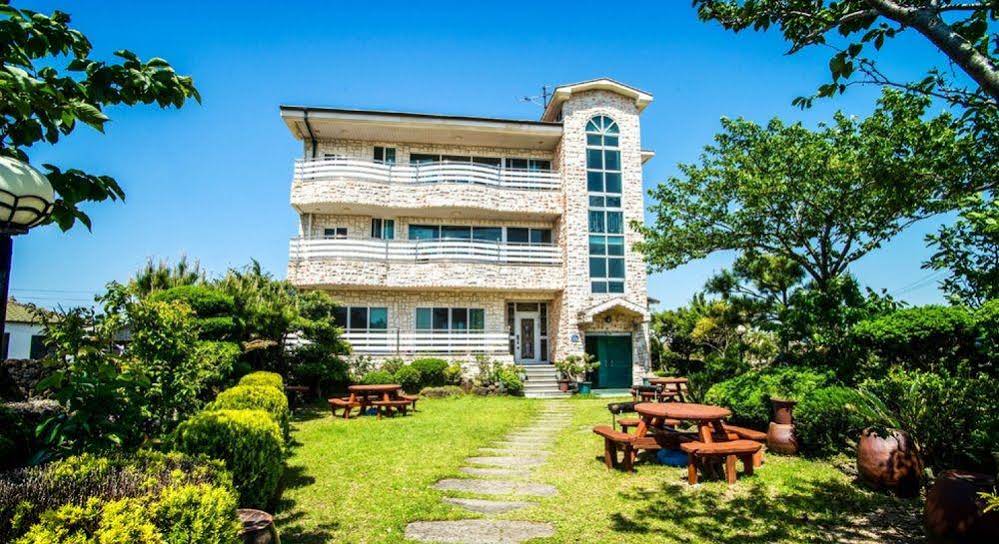 Sea & Park Pension