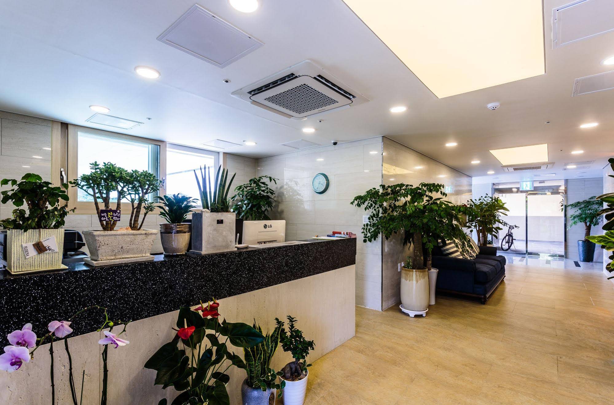 Seastay Hotel & Spa