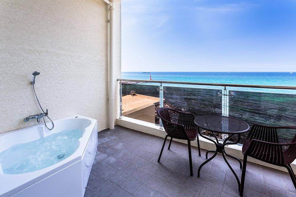 Seastay Hotel & Spa