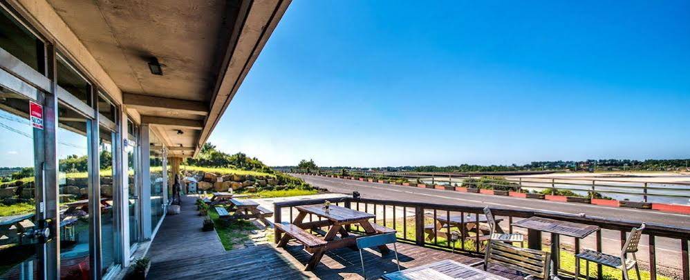Jeju Iyagi Byeolbang Pension