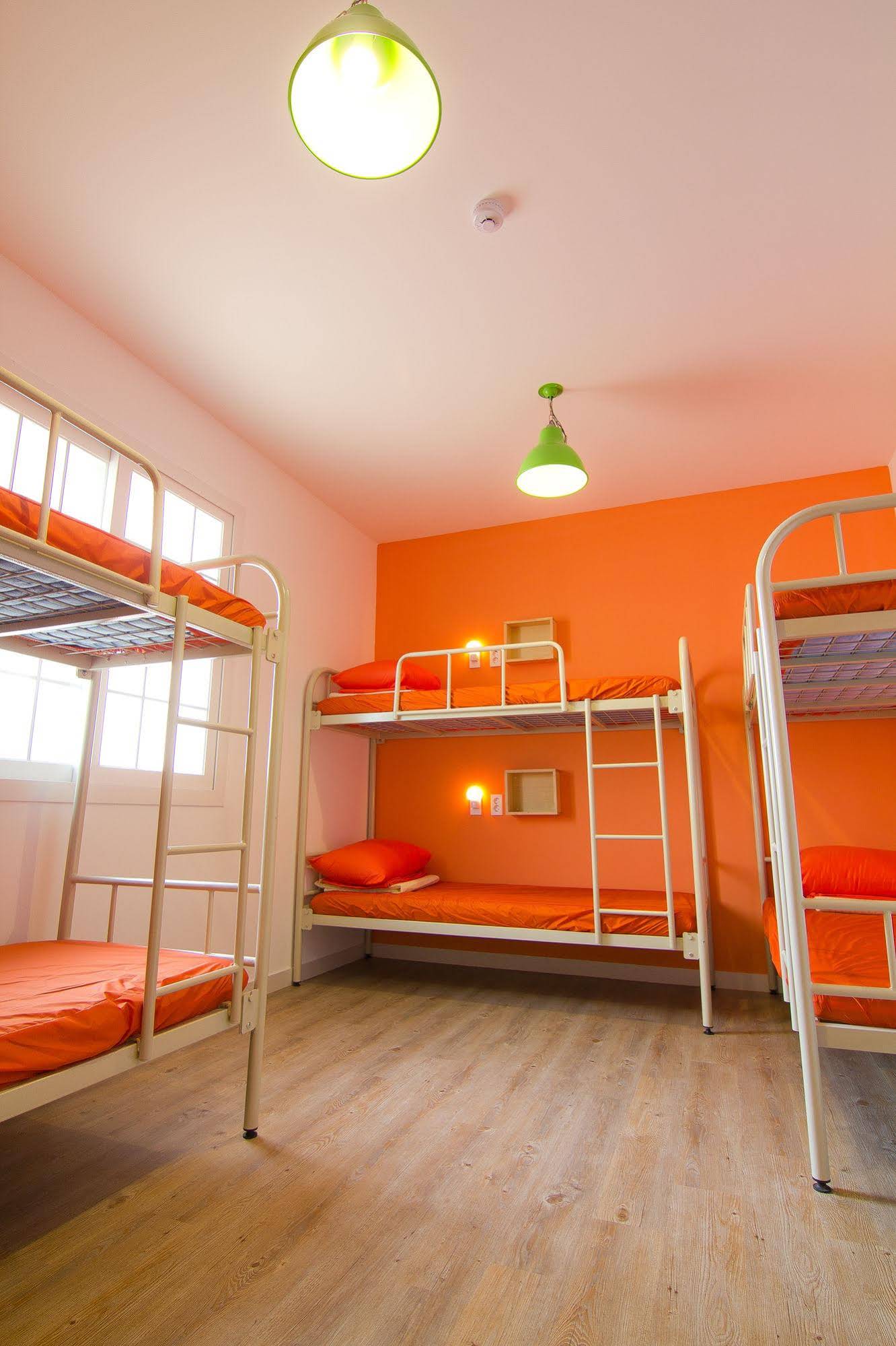 Sum Guest House Jeju Airport Hostel