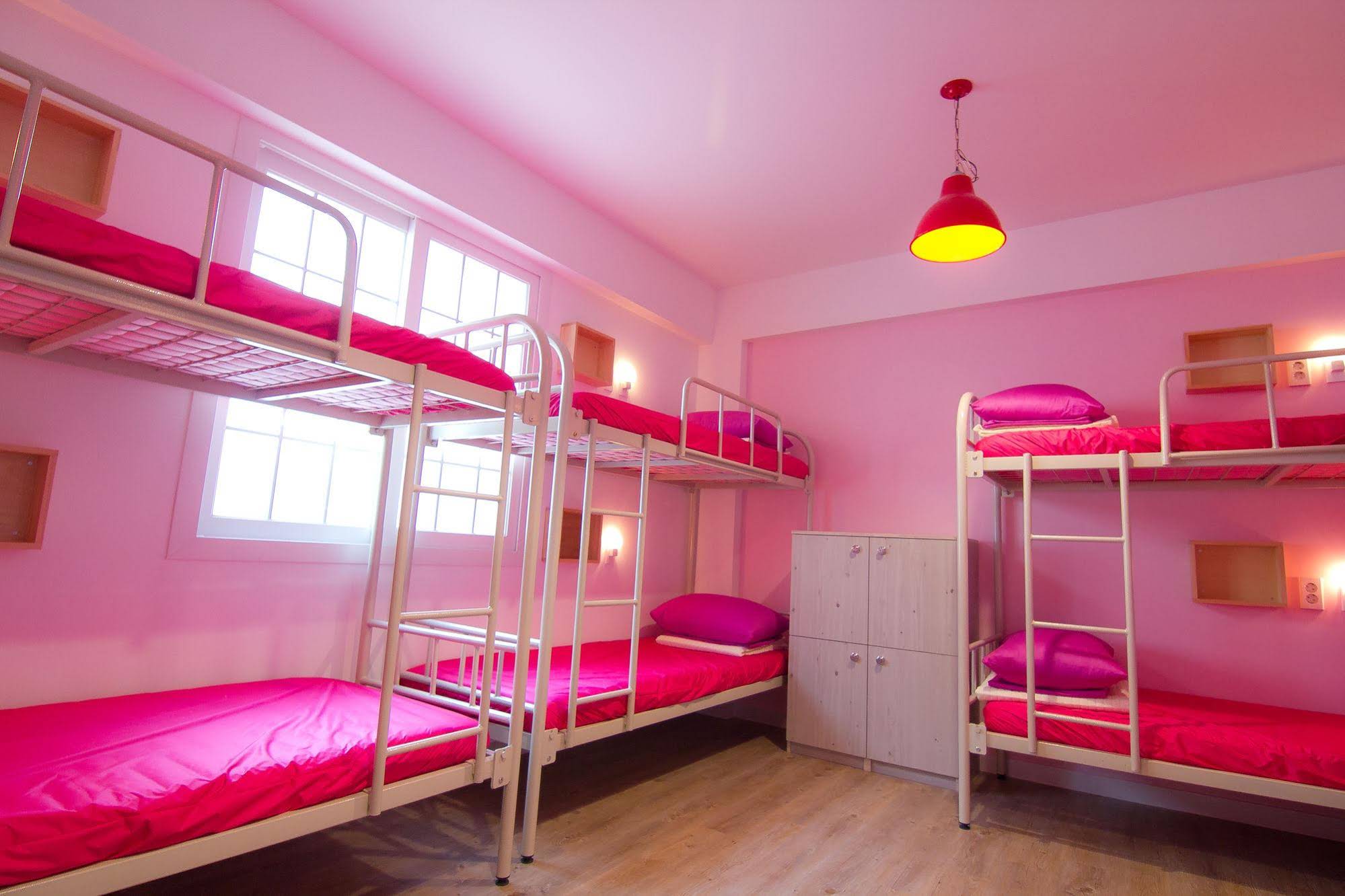 Sum Guest House Jeju Airport Hostel