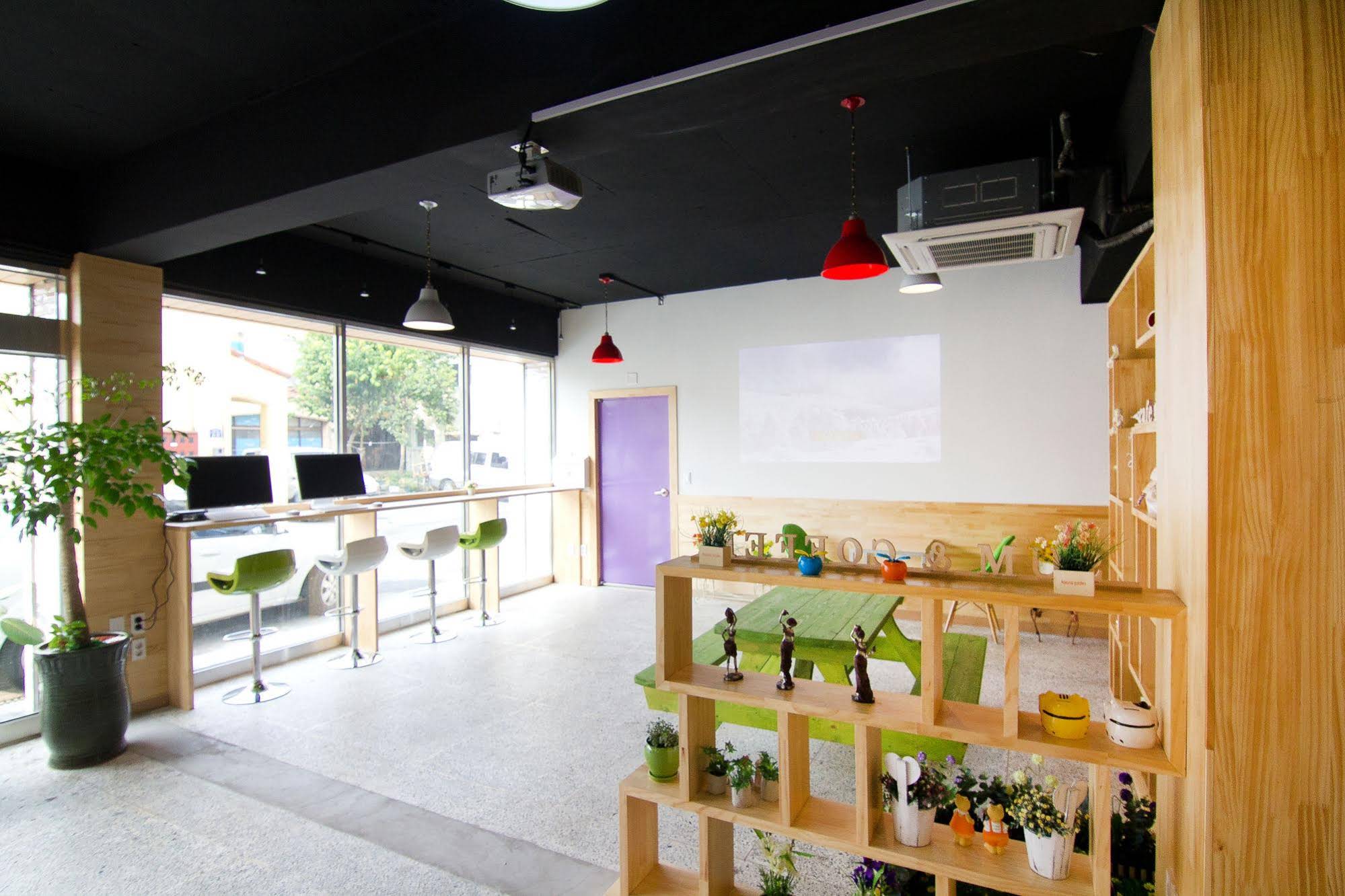 Sum Guest House Jeju Airport Hostel