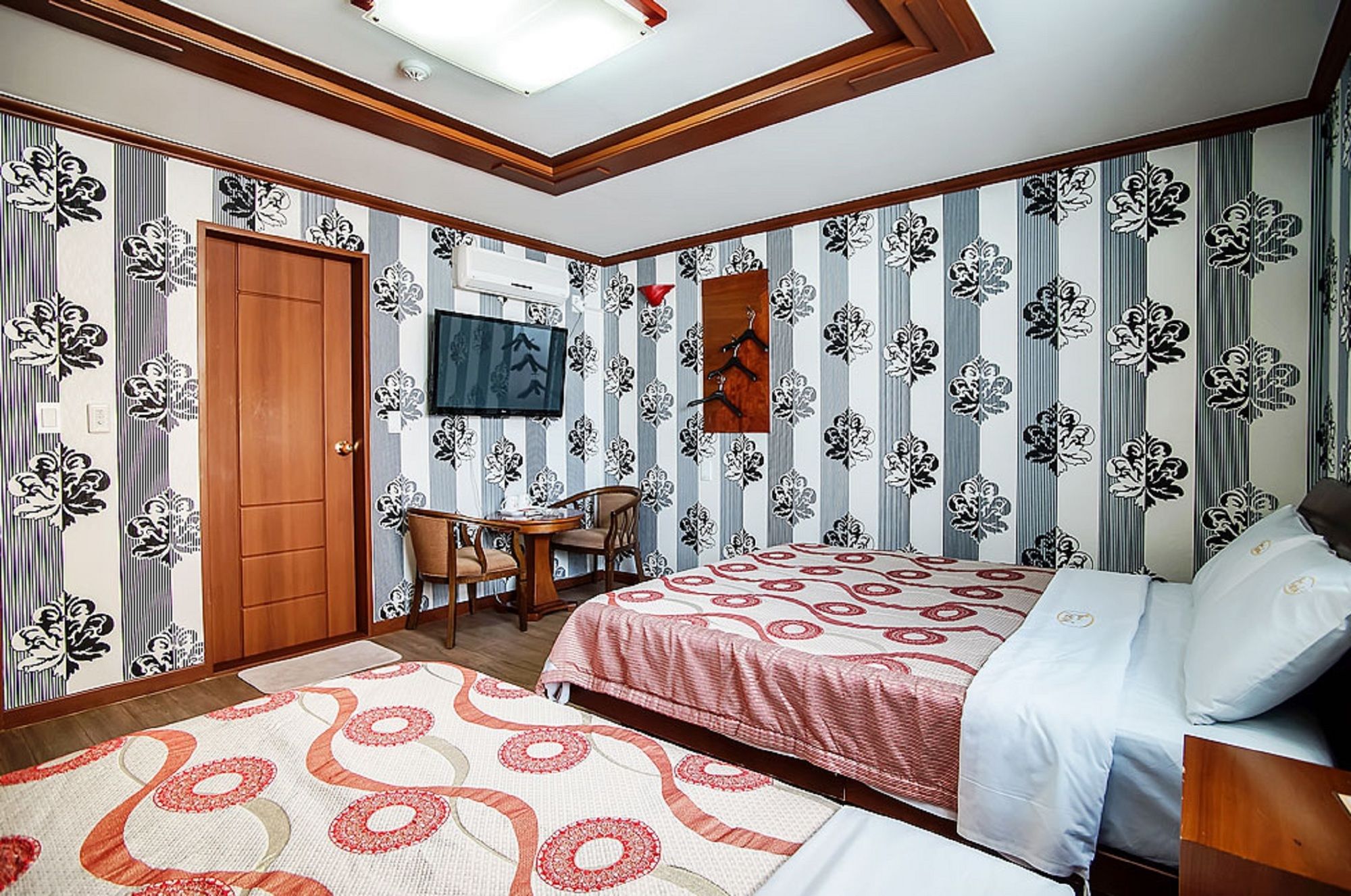 Trevi Hotel