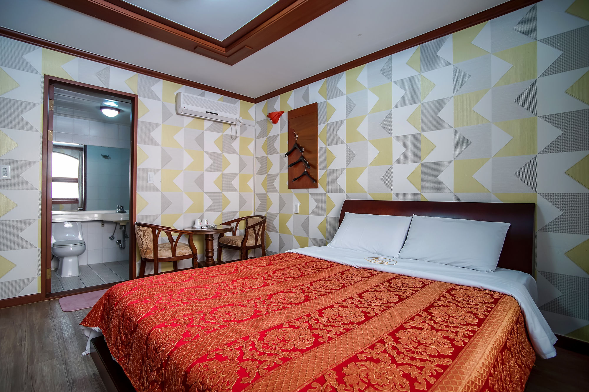 Trevi Hotel