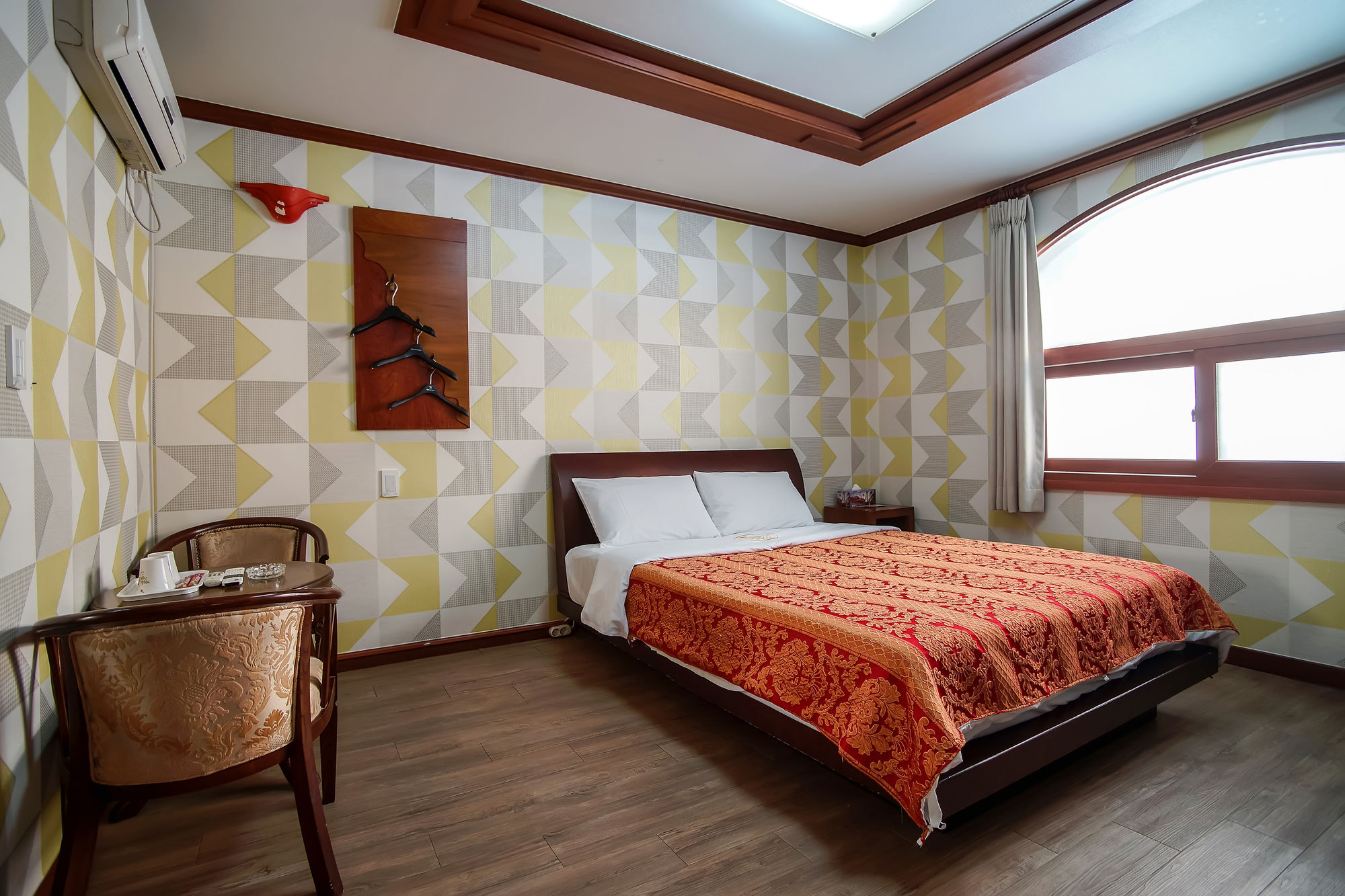 Trevi Hotel