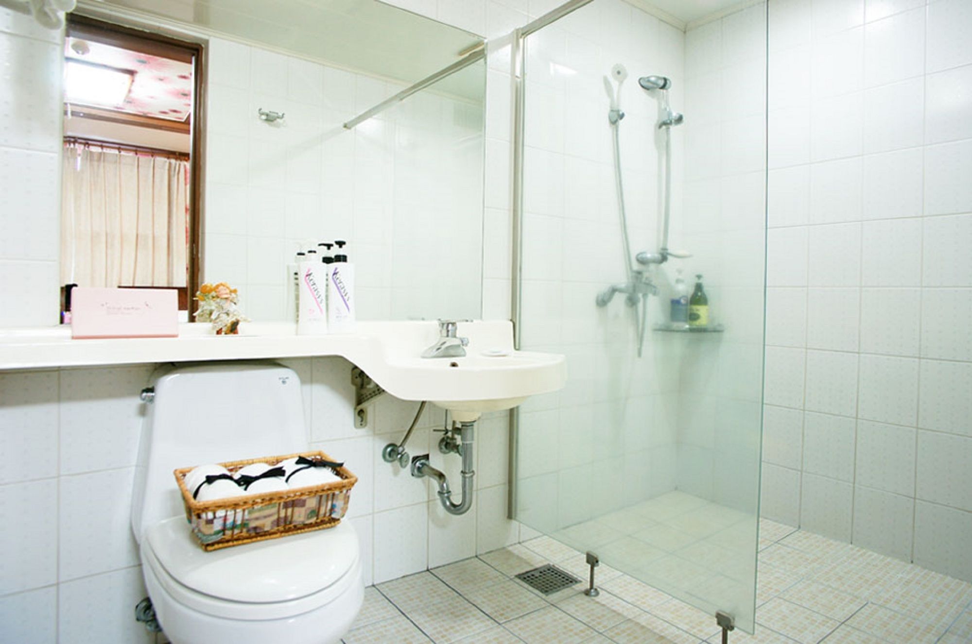 Trevi Hotel