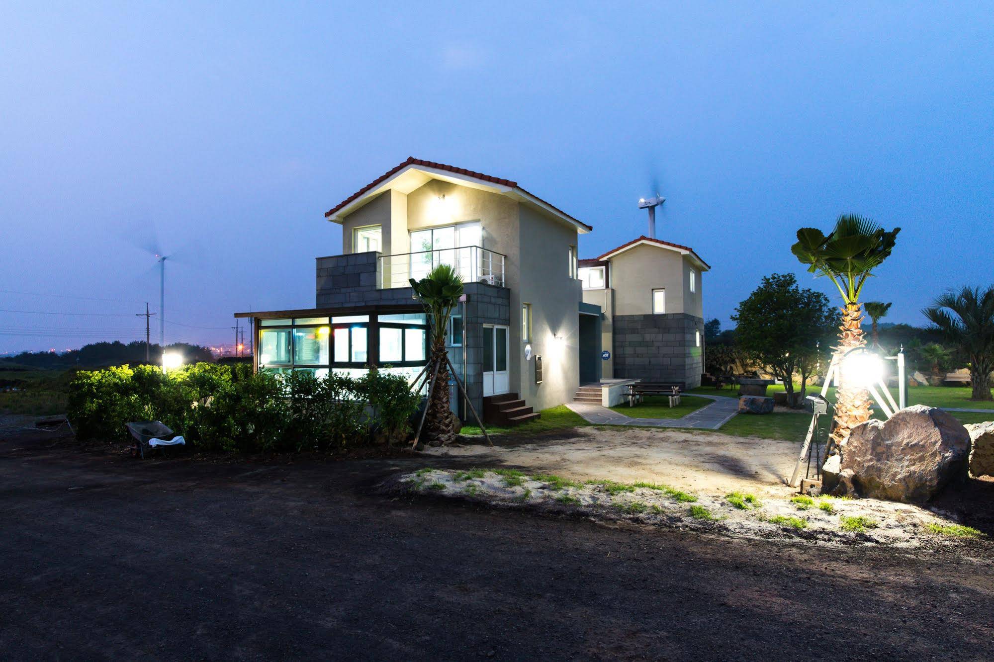 Vitamin Sea House