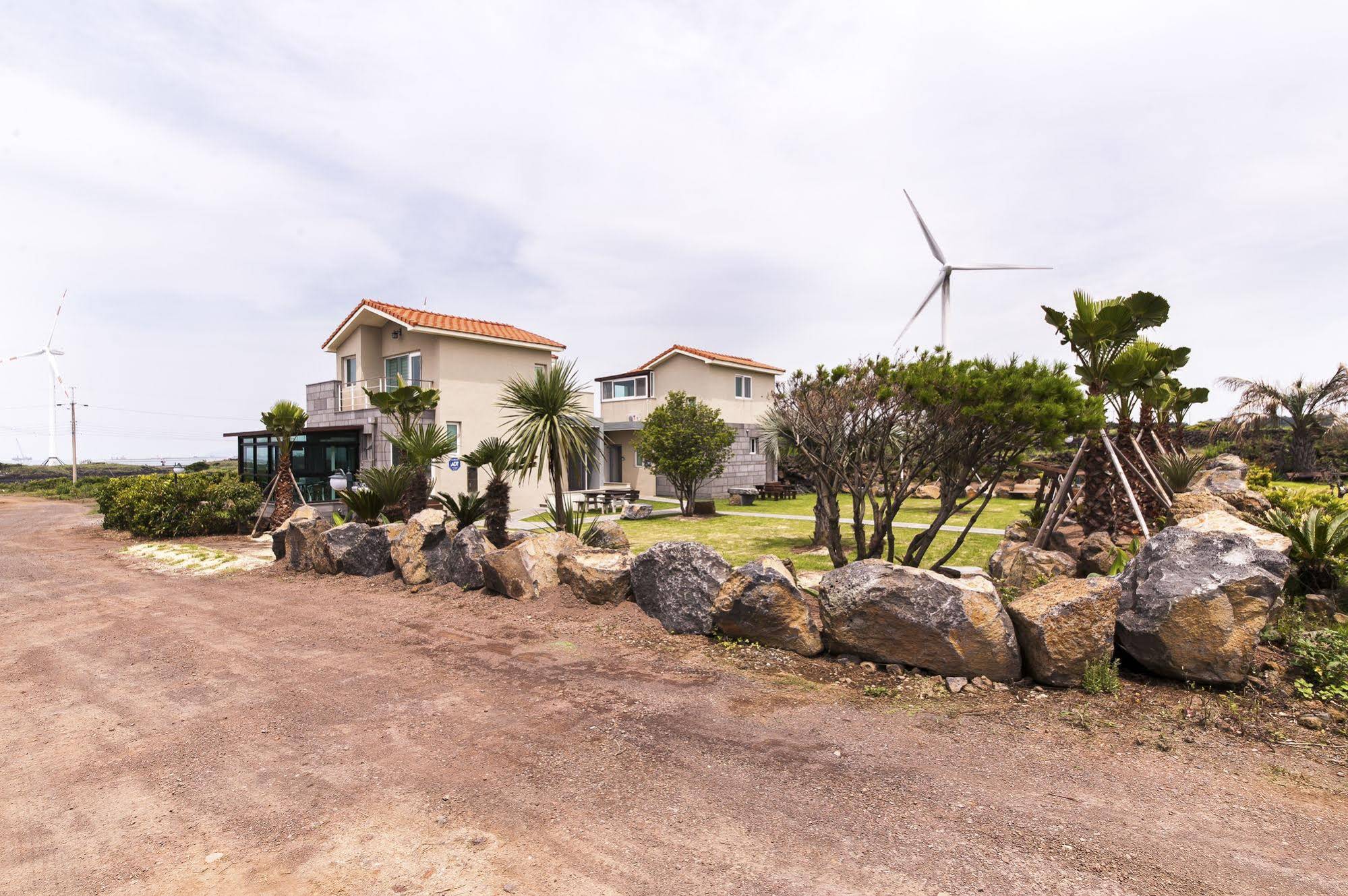 Vitamin Sea House