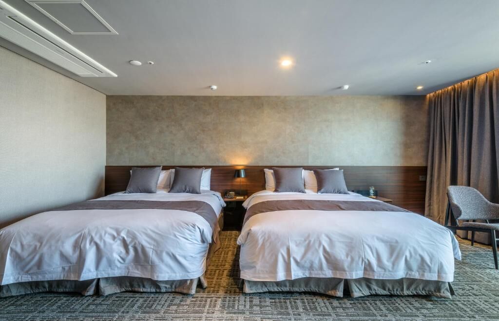 With City Hotel