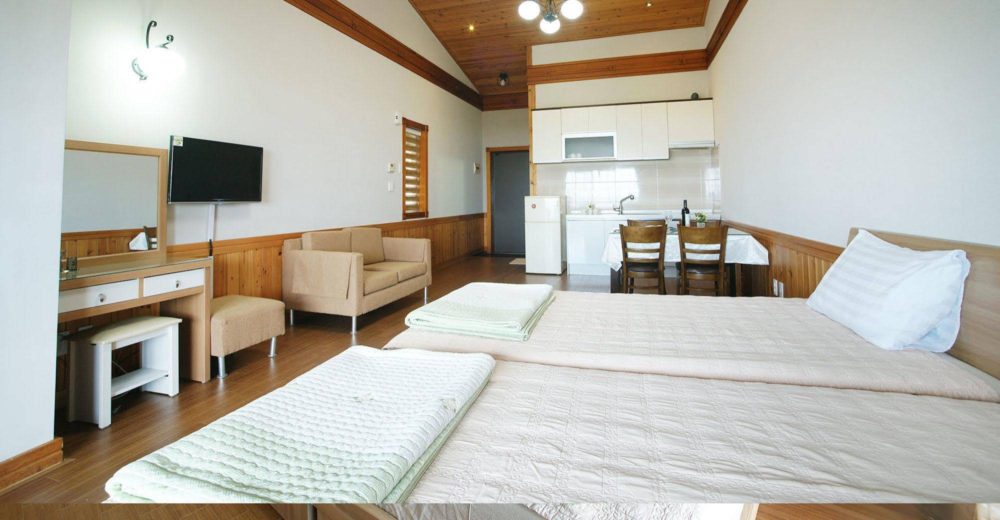 Yedaoom Pension
