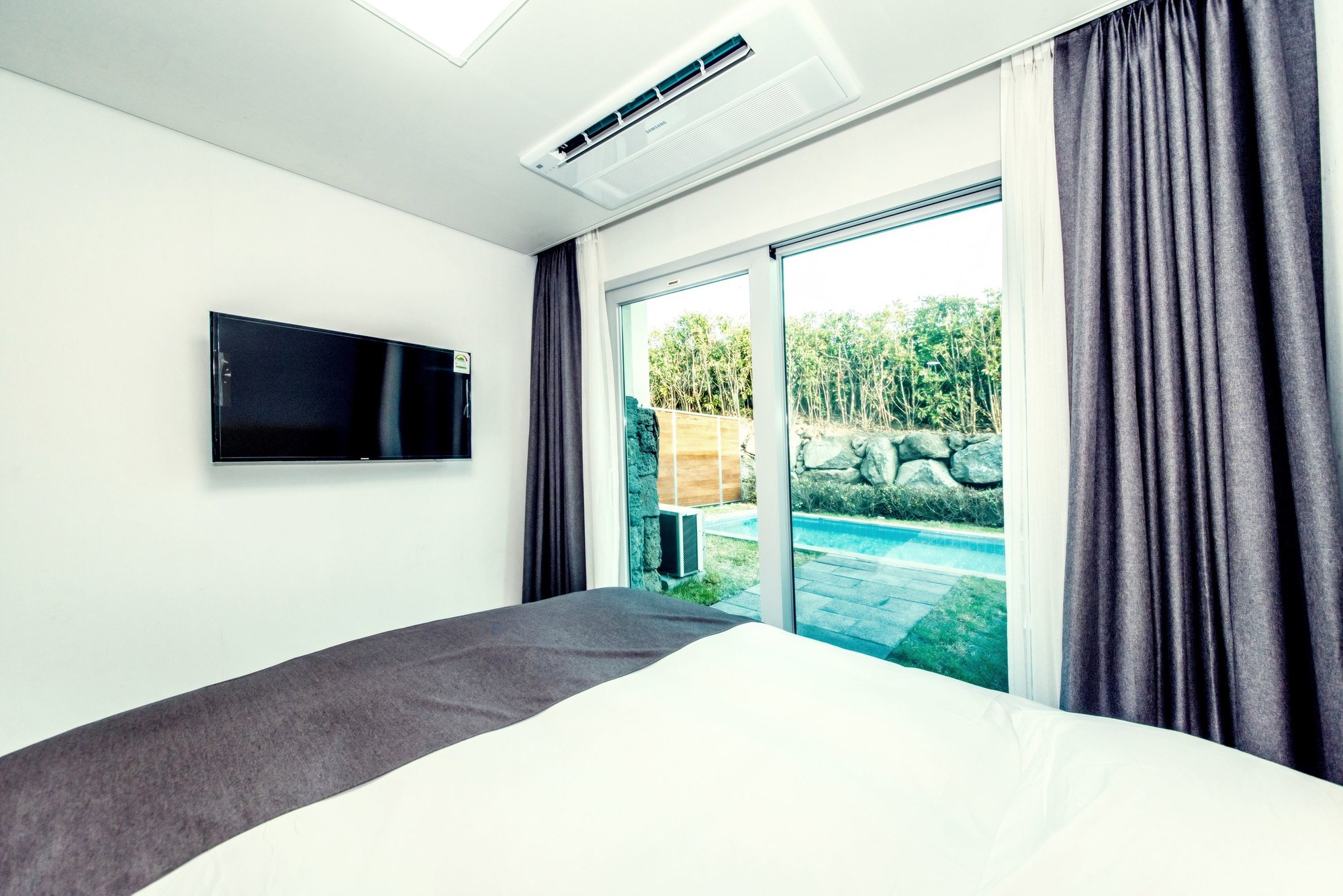 Pool & Villa Sorang