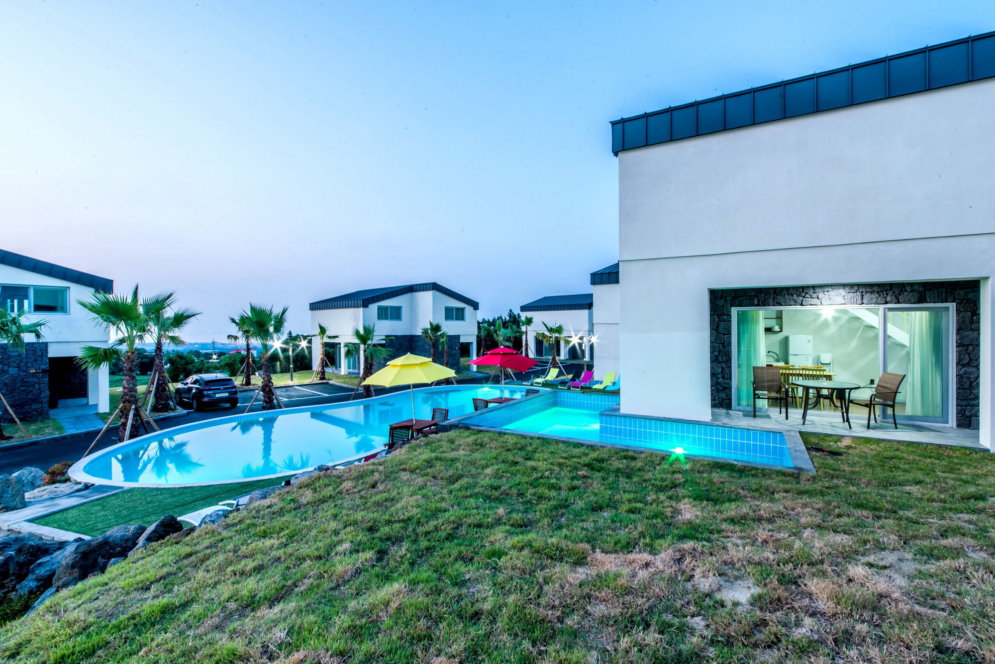 Pool & Villa Sorang