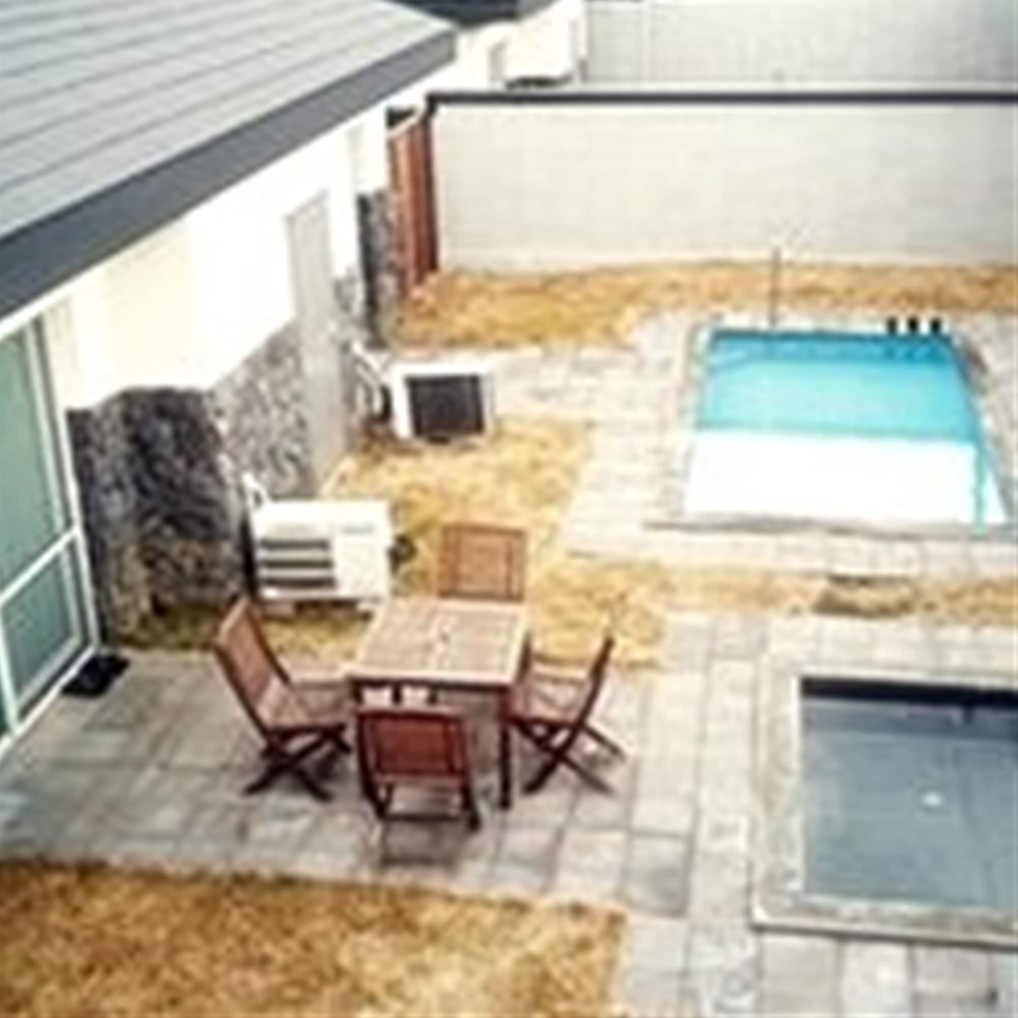 Pool & Villa Sorang