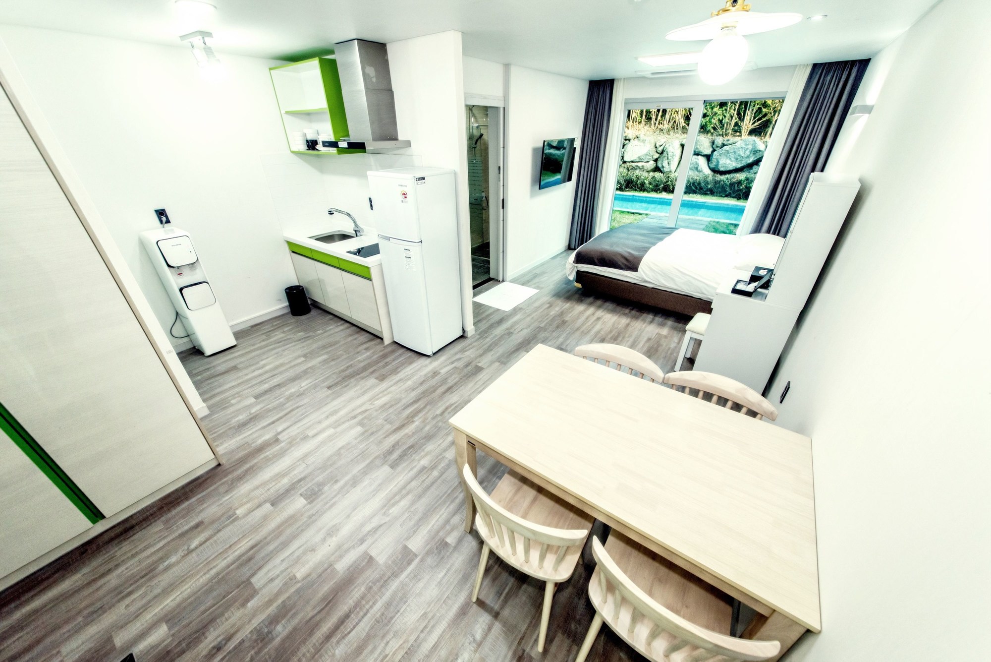 Pool & Villa Sorang