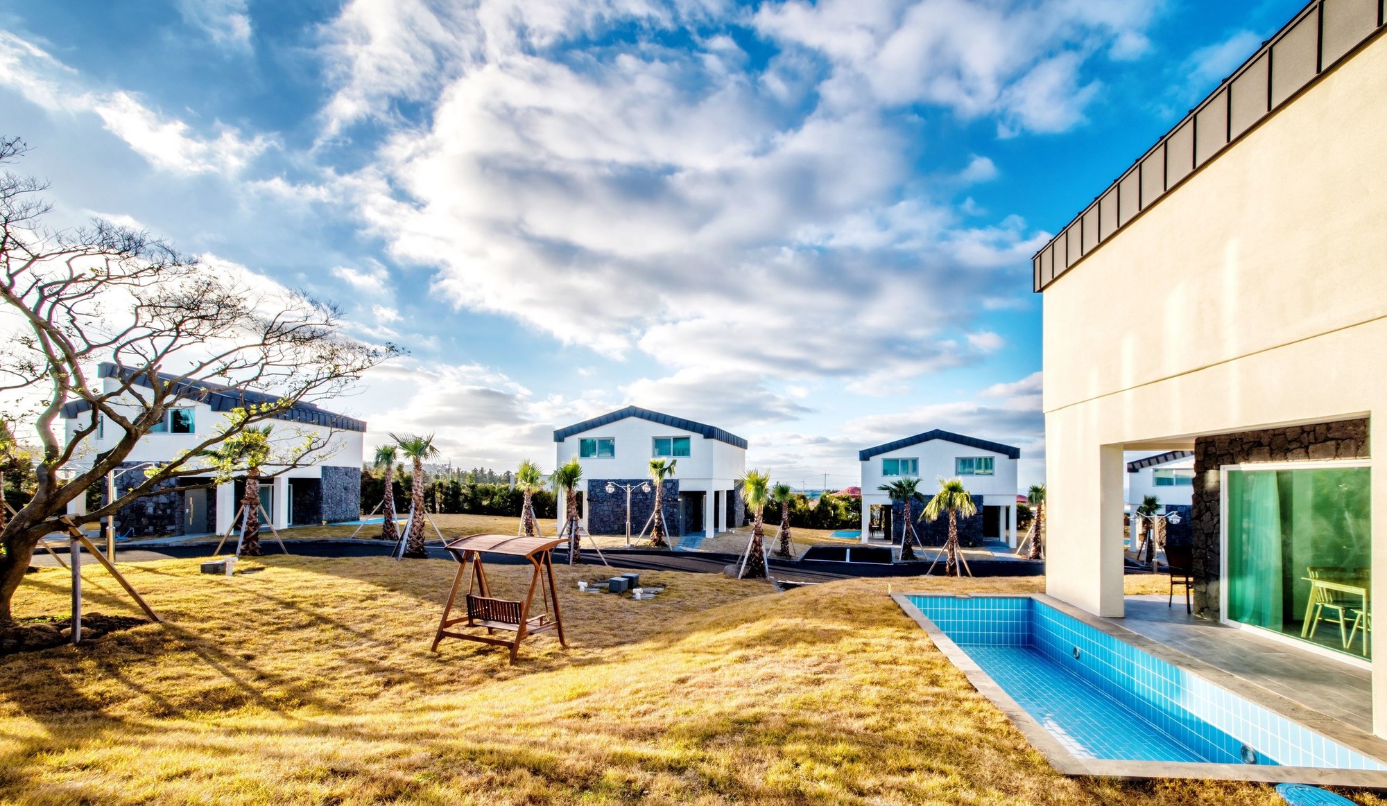 Pool & Villa Sorang
