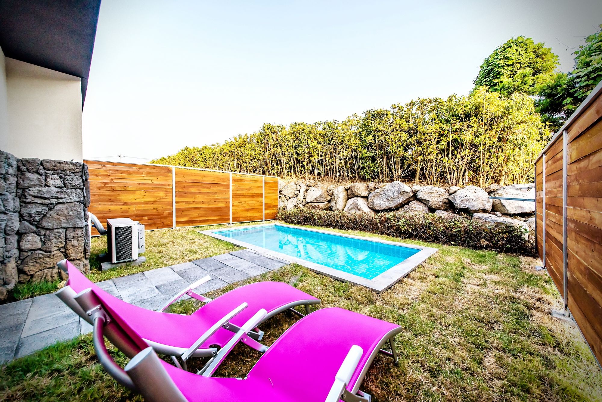 Pool & Villa Sorang