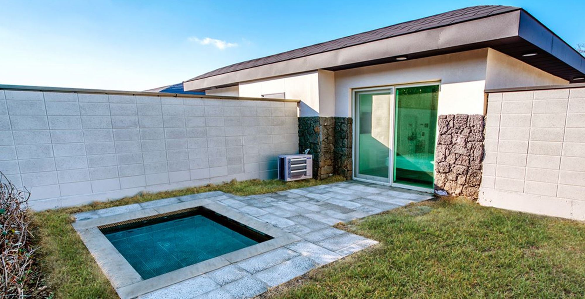Pool & Villa Sorang