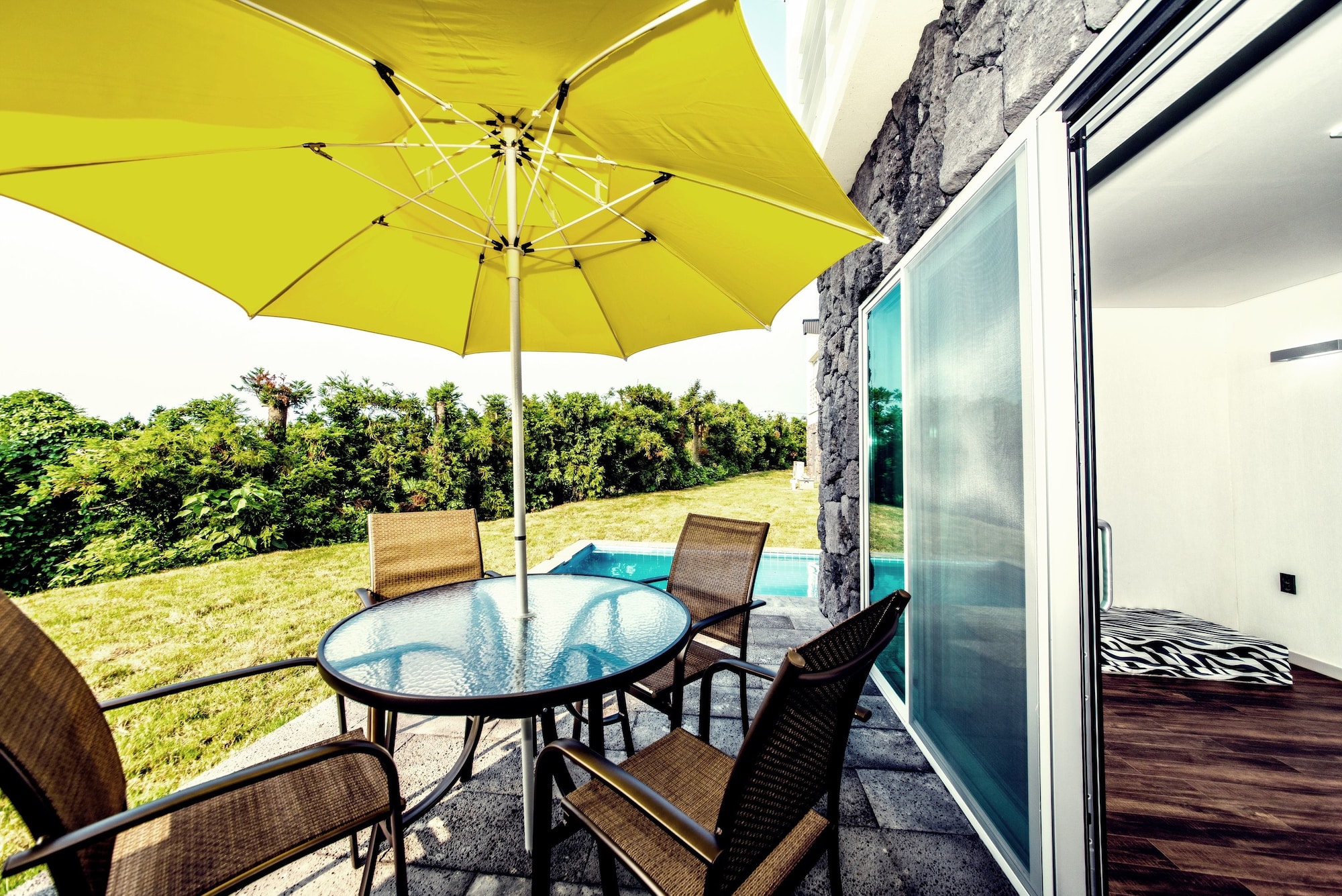 Pool & Villa Sorang