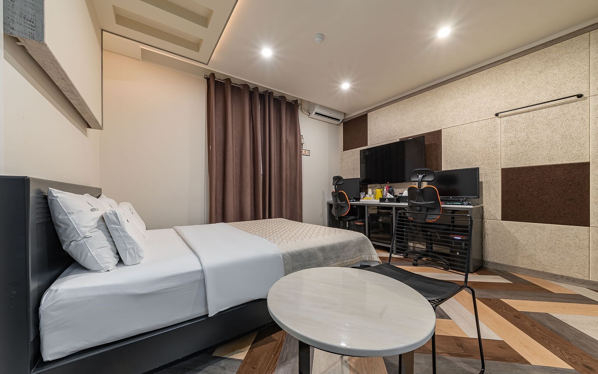 Ansan Hotel 727
