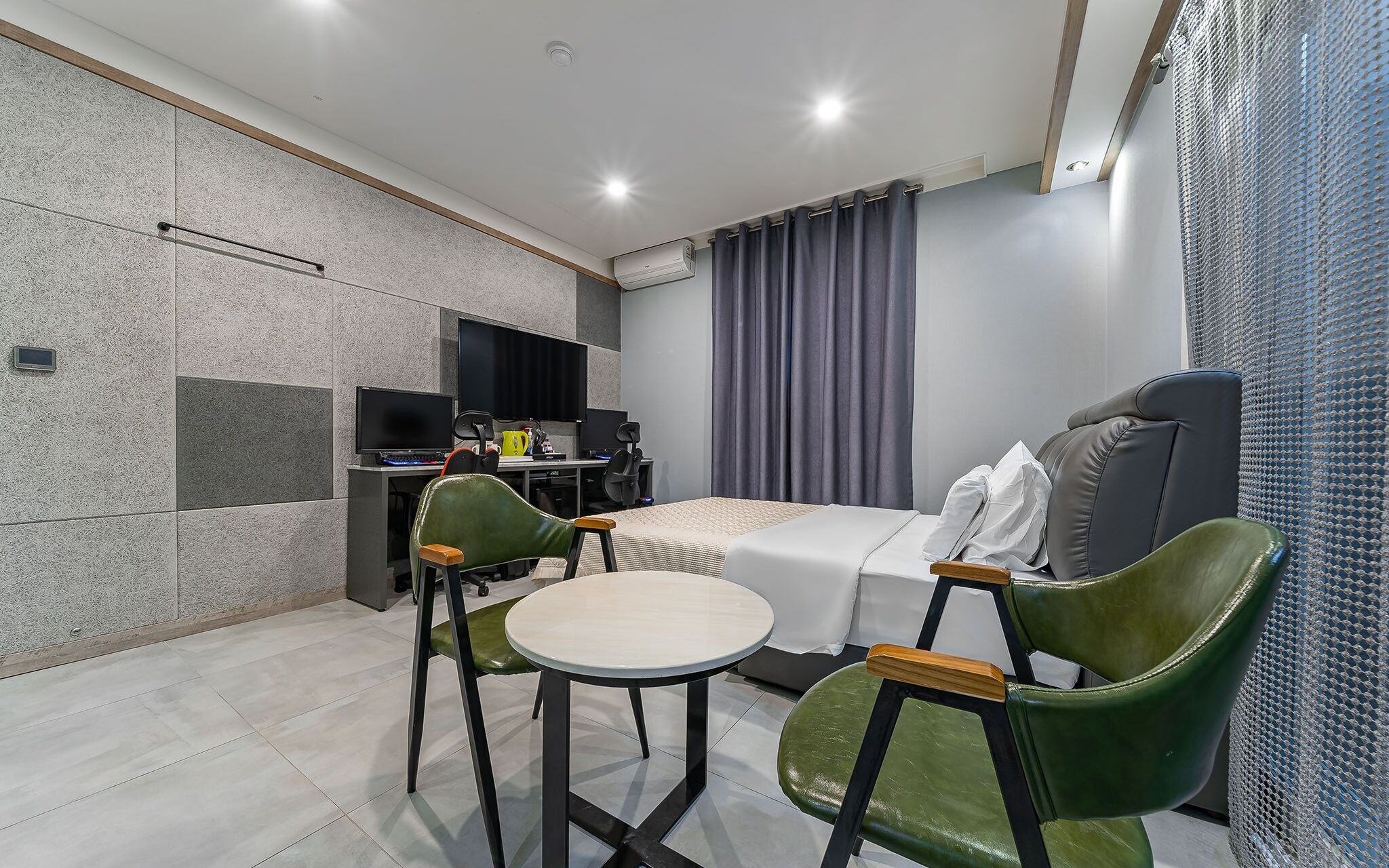 Ansan Hotel 727