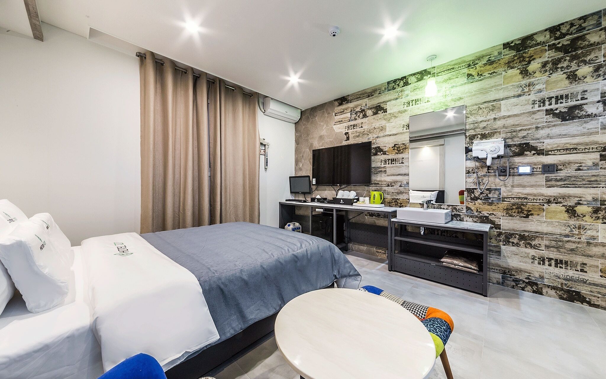 Ansan Hotel 727