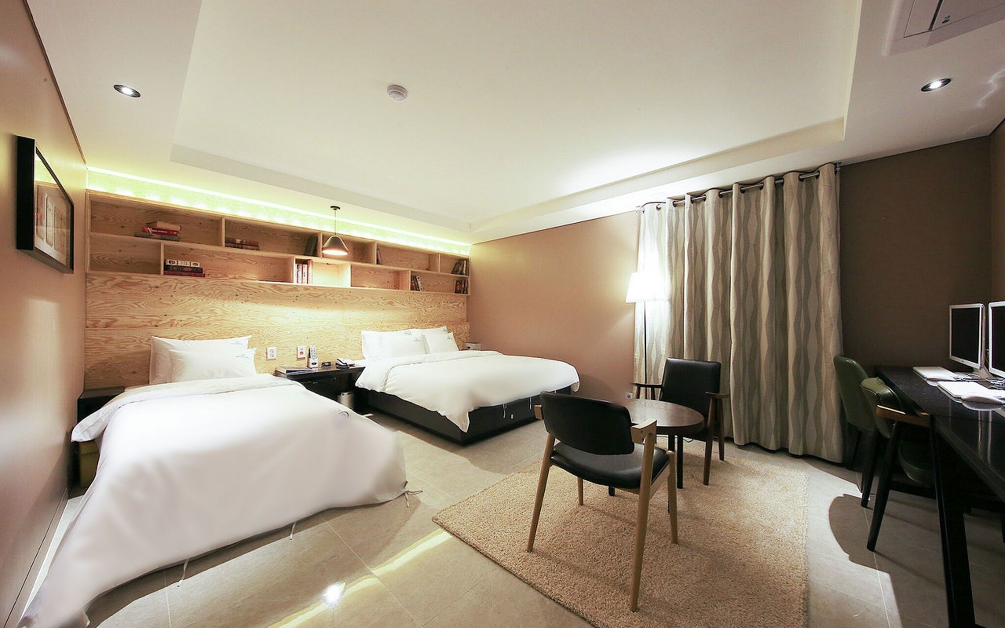 Ansan Queens Hotel