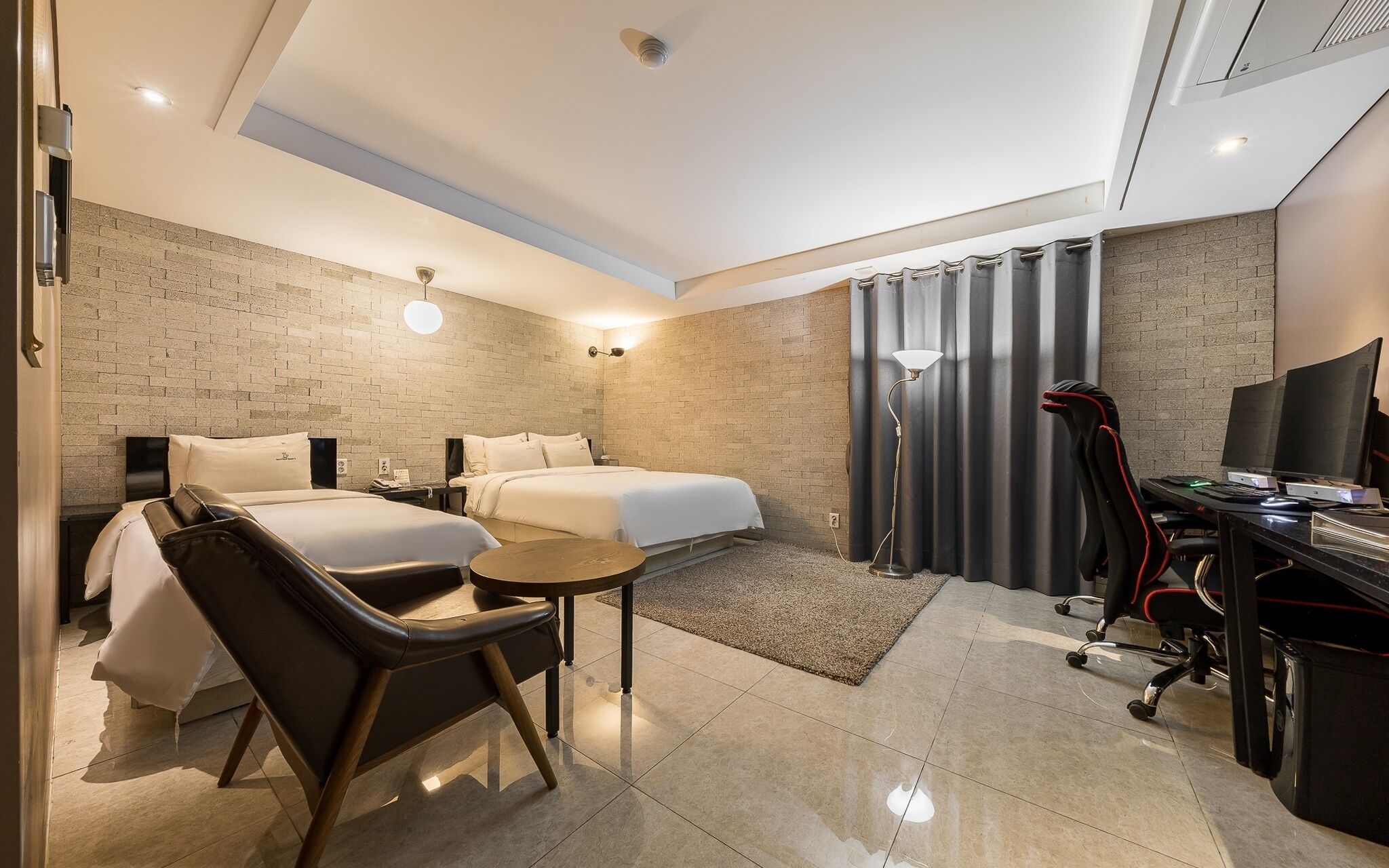 Ansan Queens Hotel