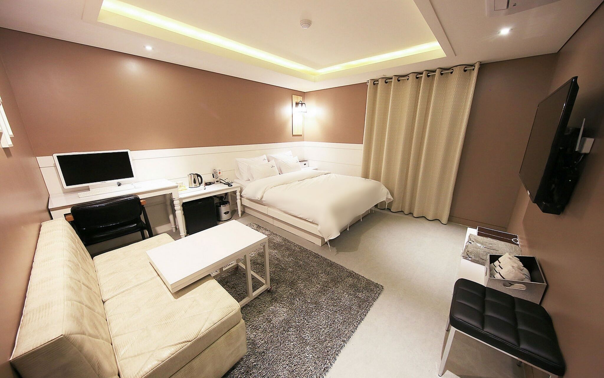 Ansan Queens Hotel