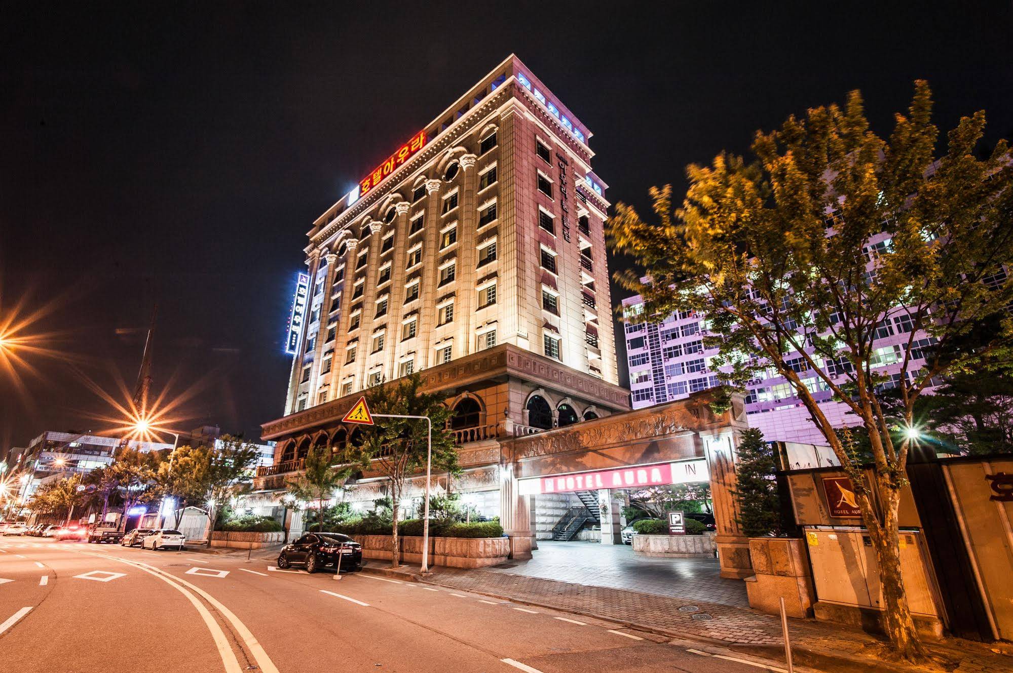 Aura Hotel