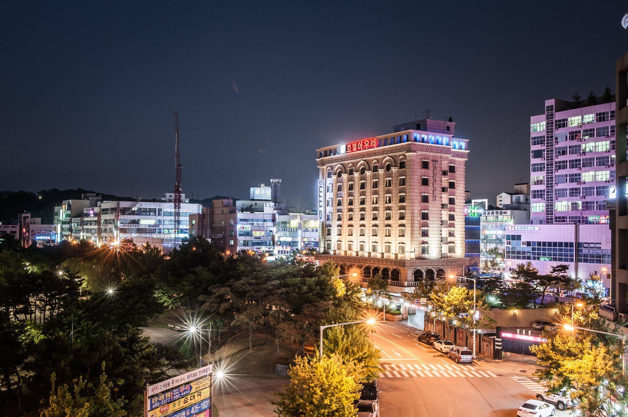 Aura Hotel
