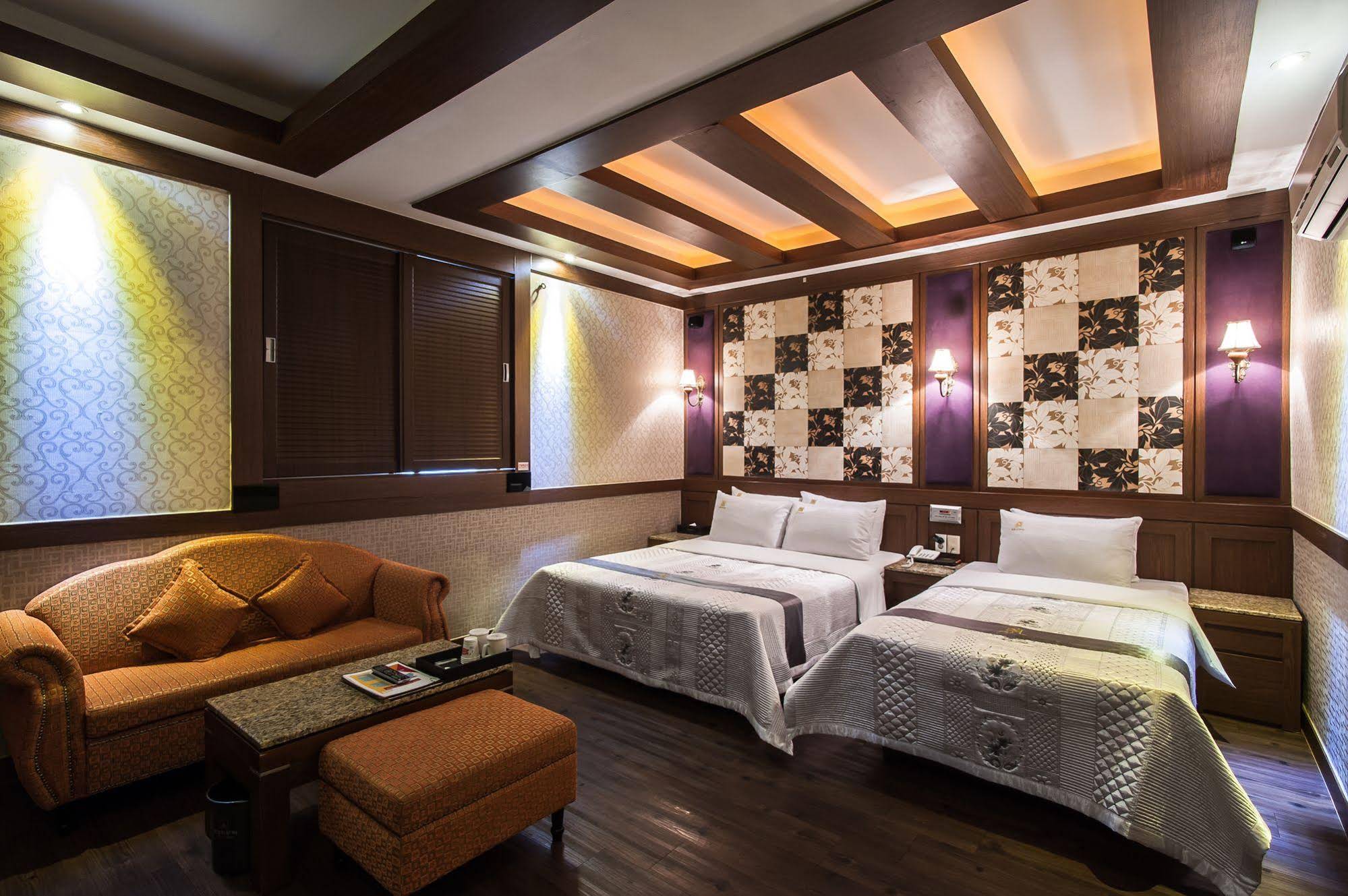 Aura Hotel