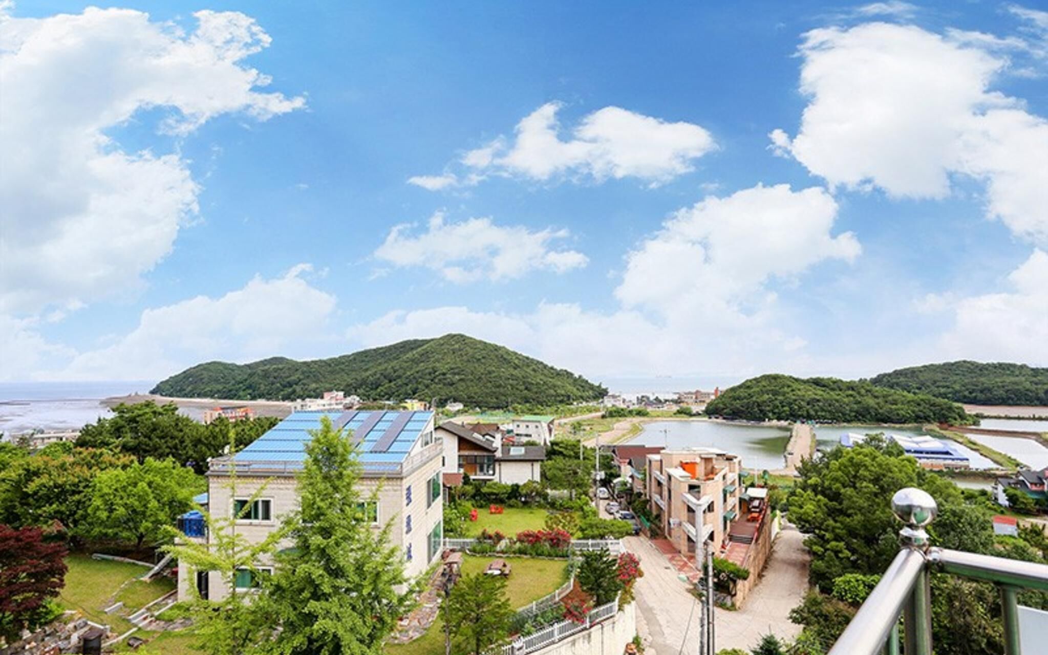 Bada Yeohaeng Pension