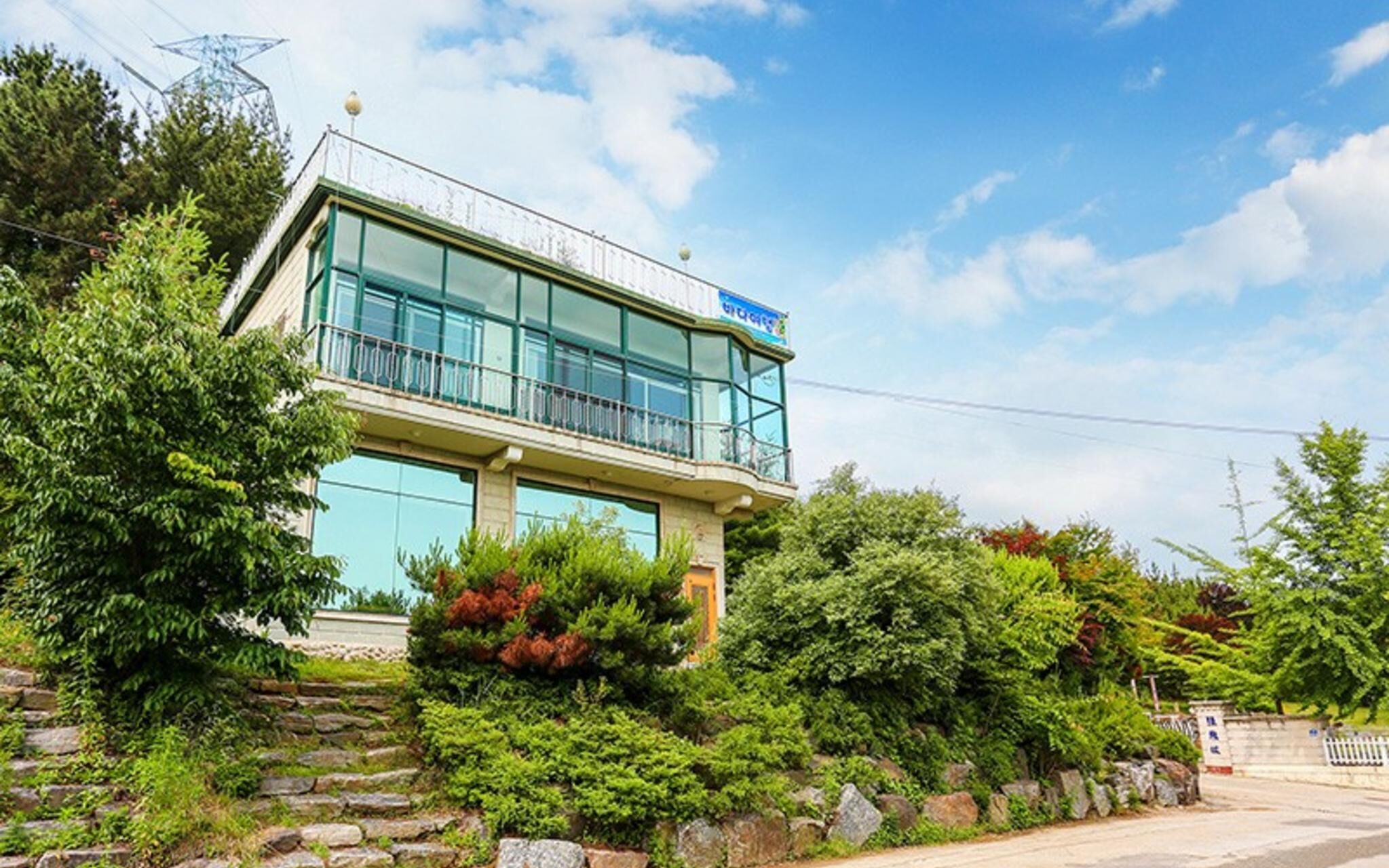 Bada Yeohaeng Pension