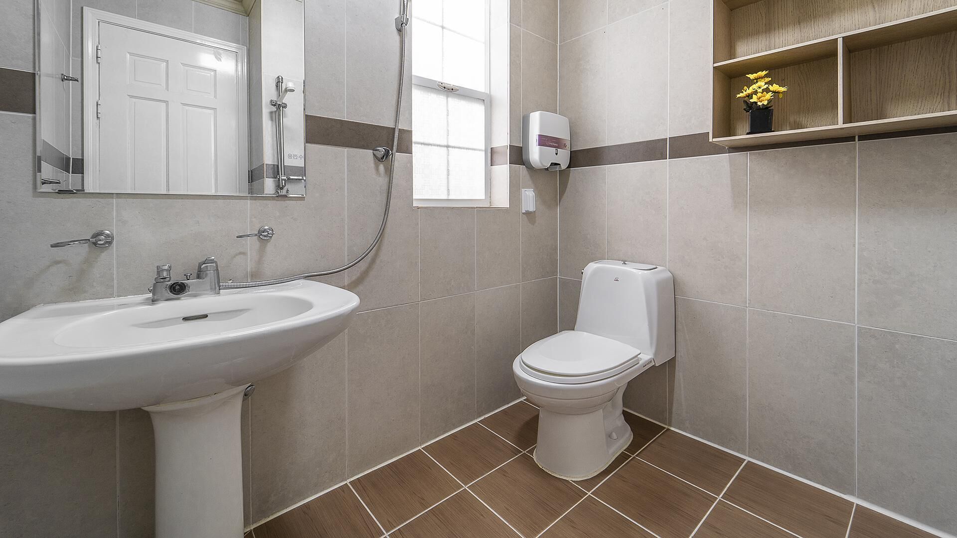 Daebudo Fullhouse Pension