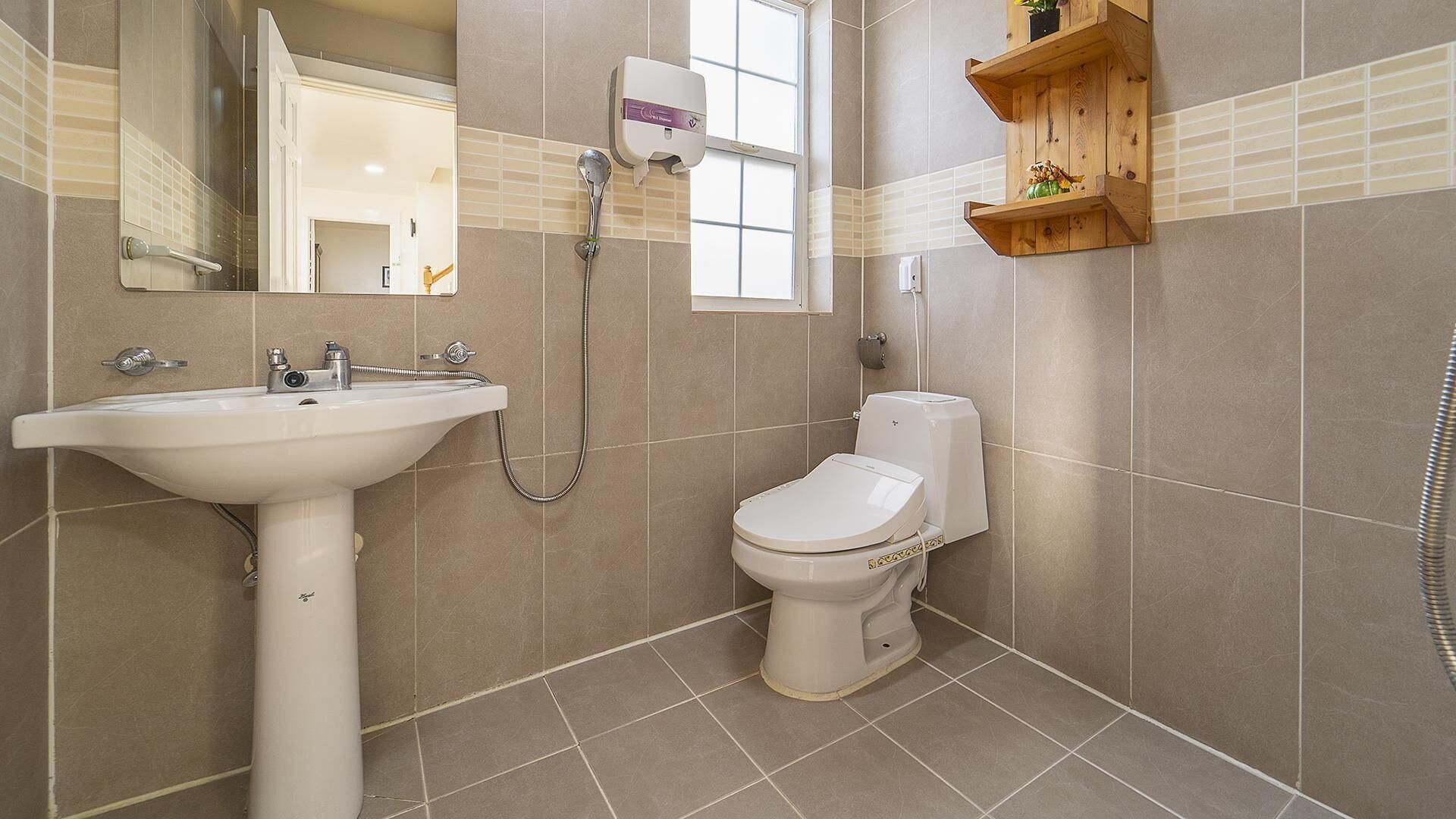 Daebudo Fullhouse Pension