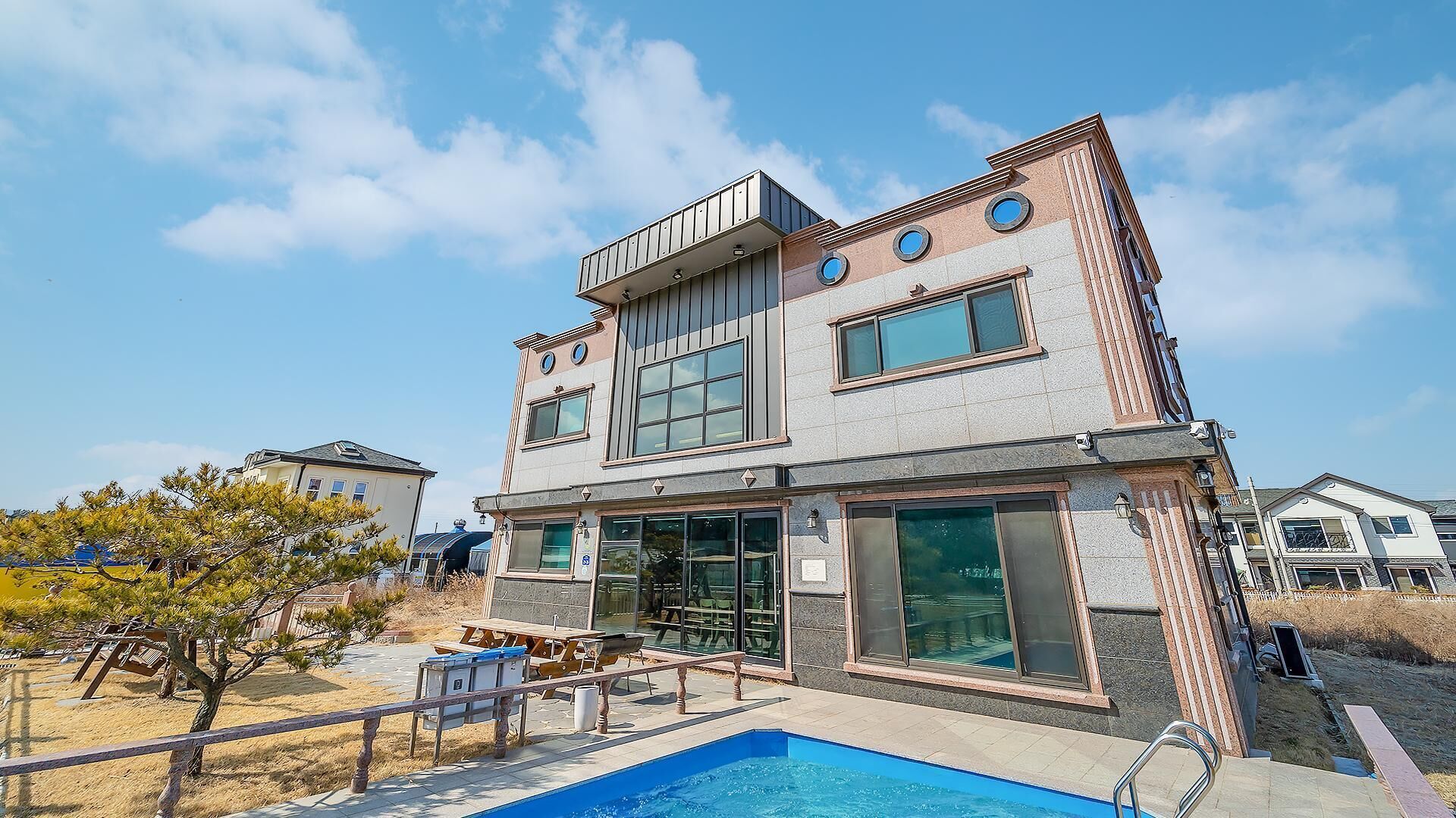 Daebudo Juni Pension