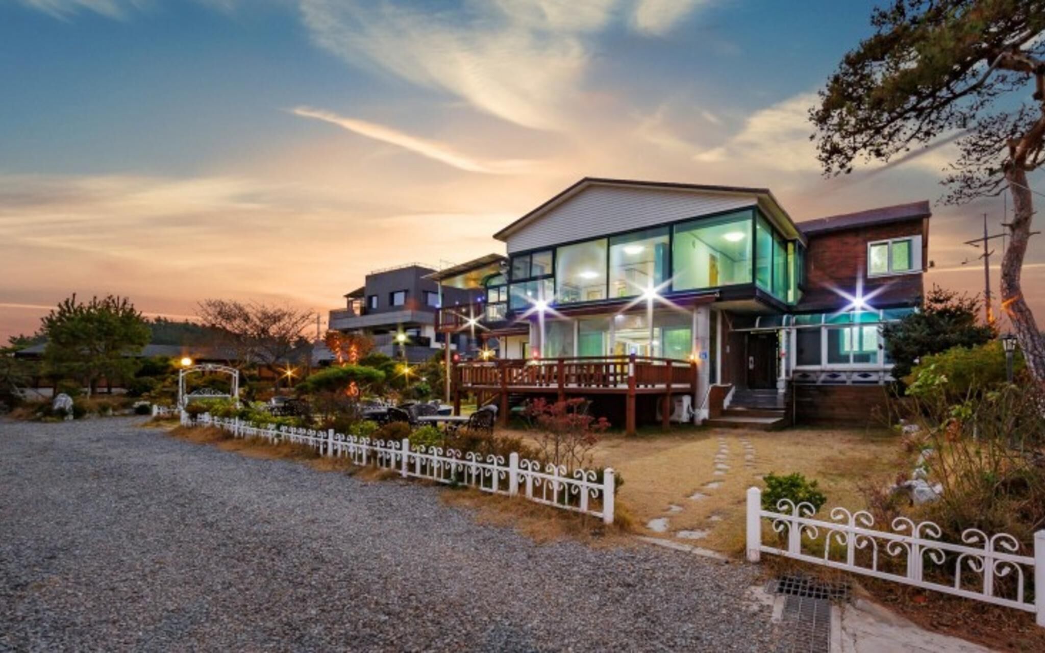 Daebudo Seaside Healing Camp Pension