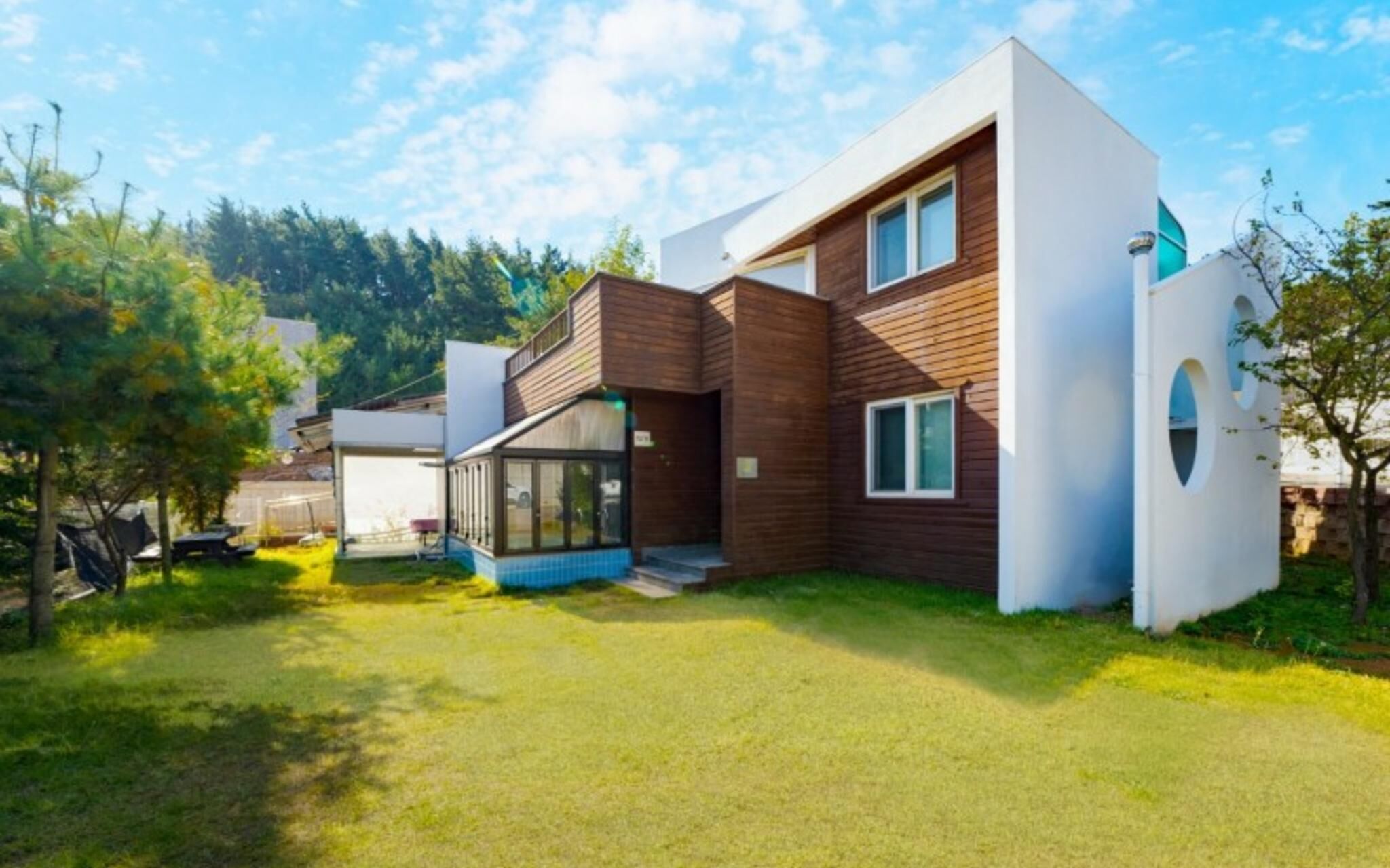 Daebudo Sunshine Kids Pool Villa