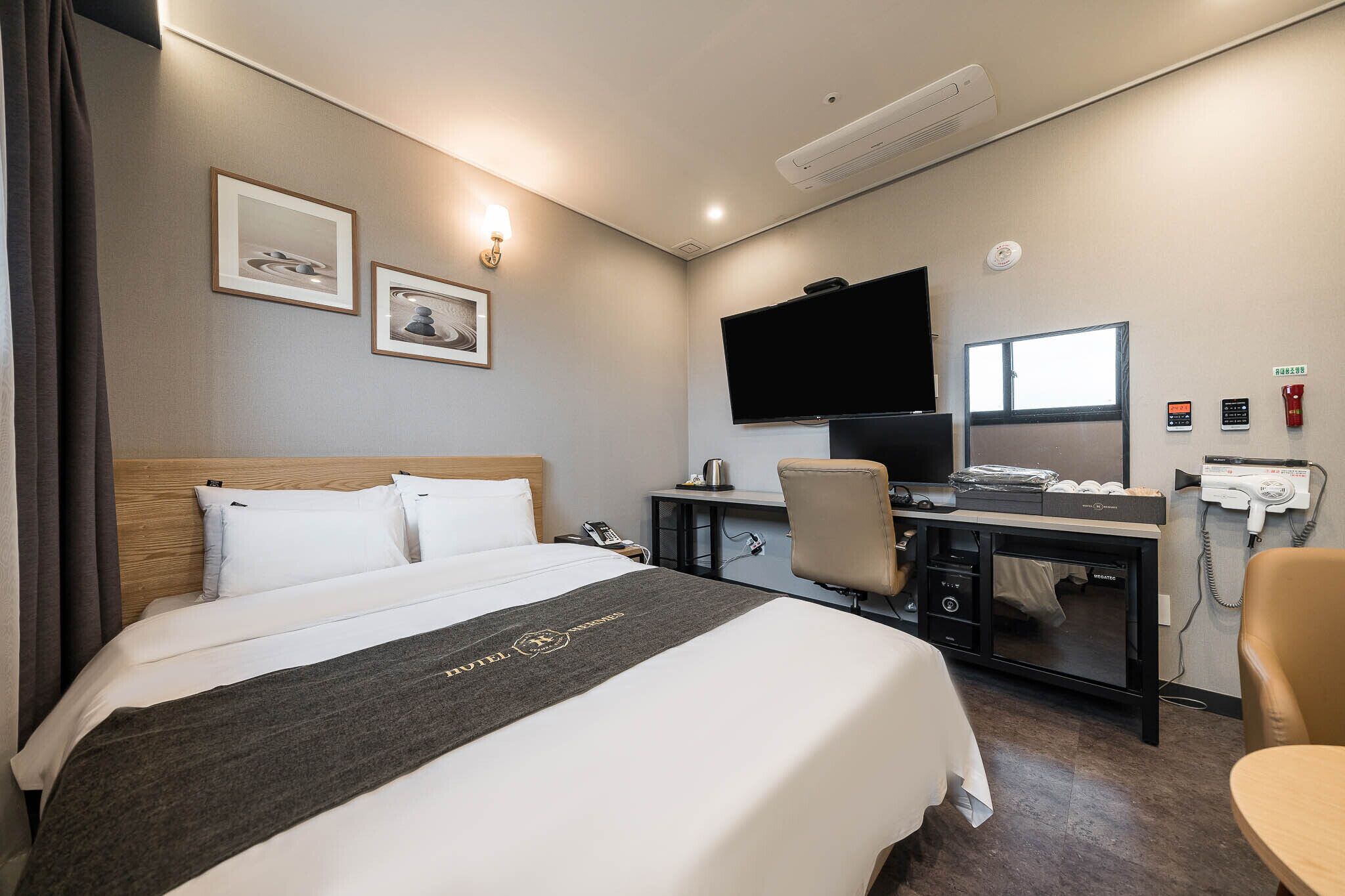 Hermes Hotel