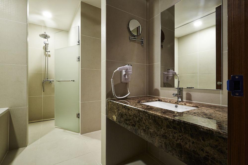 Hotel Square By Savills