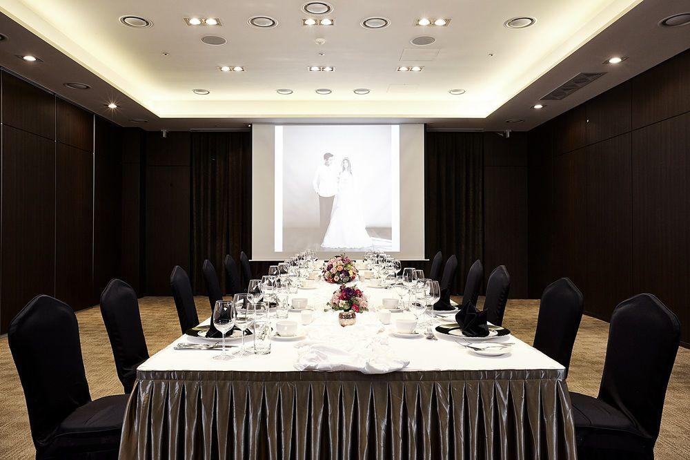 Hotel Square By Savills