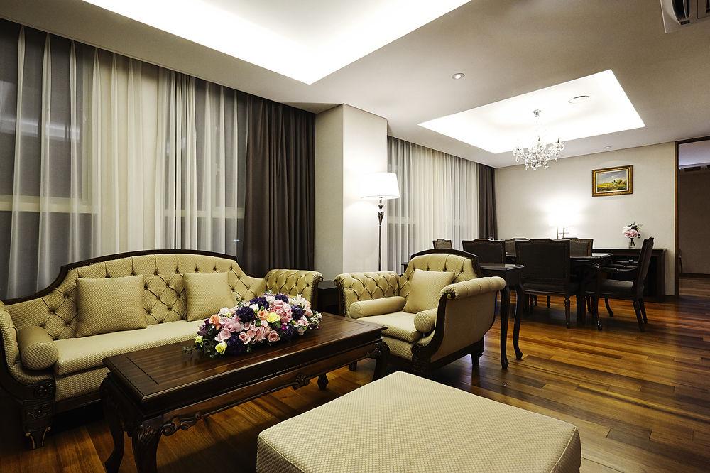 Hotel Square By Savills