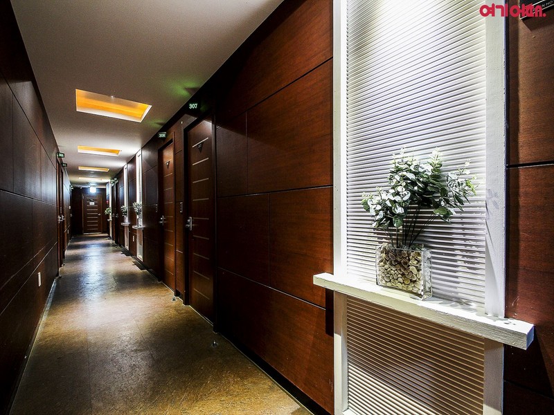 Seven Hotel