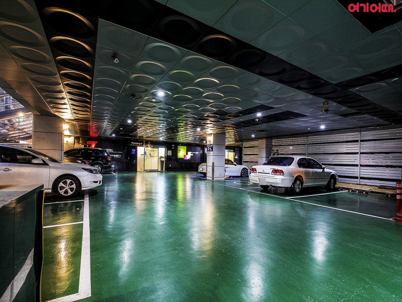 Seven Hotel